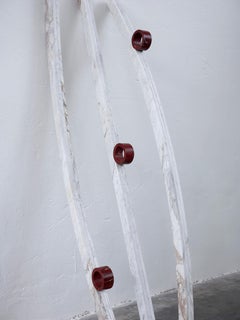 Trois lampadaires sculpturaux en marbre Equilibrio, signés Giorgio Bonaguro