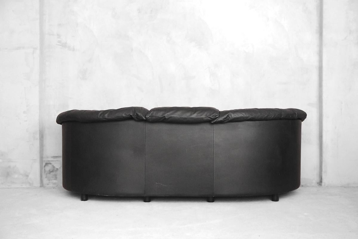 Three-Seat Black Leather Swiss Sofa by De Sede, 1980s 9