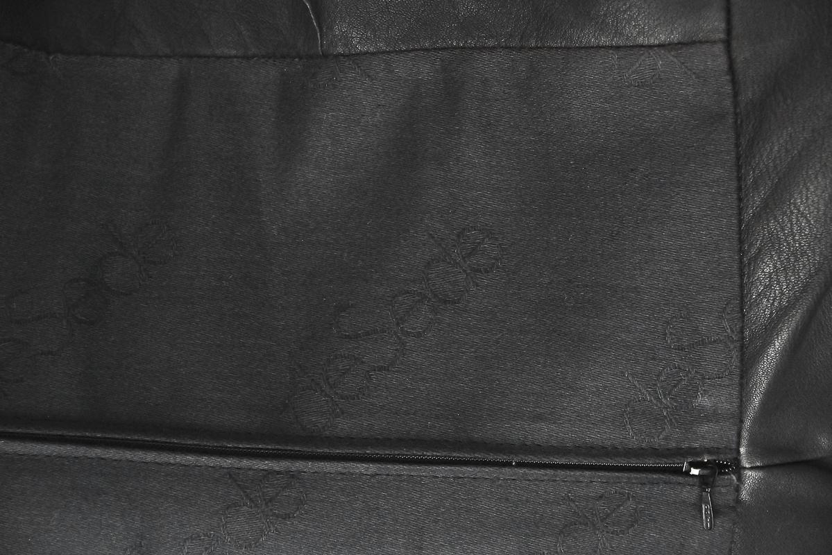 Three-Seat Black Leather Swiss Sofa by De Sede, 1980s 11