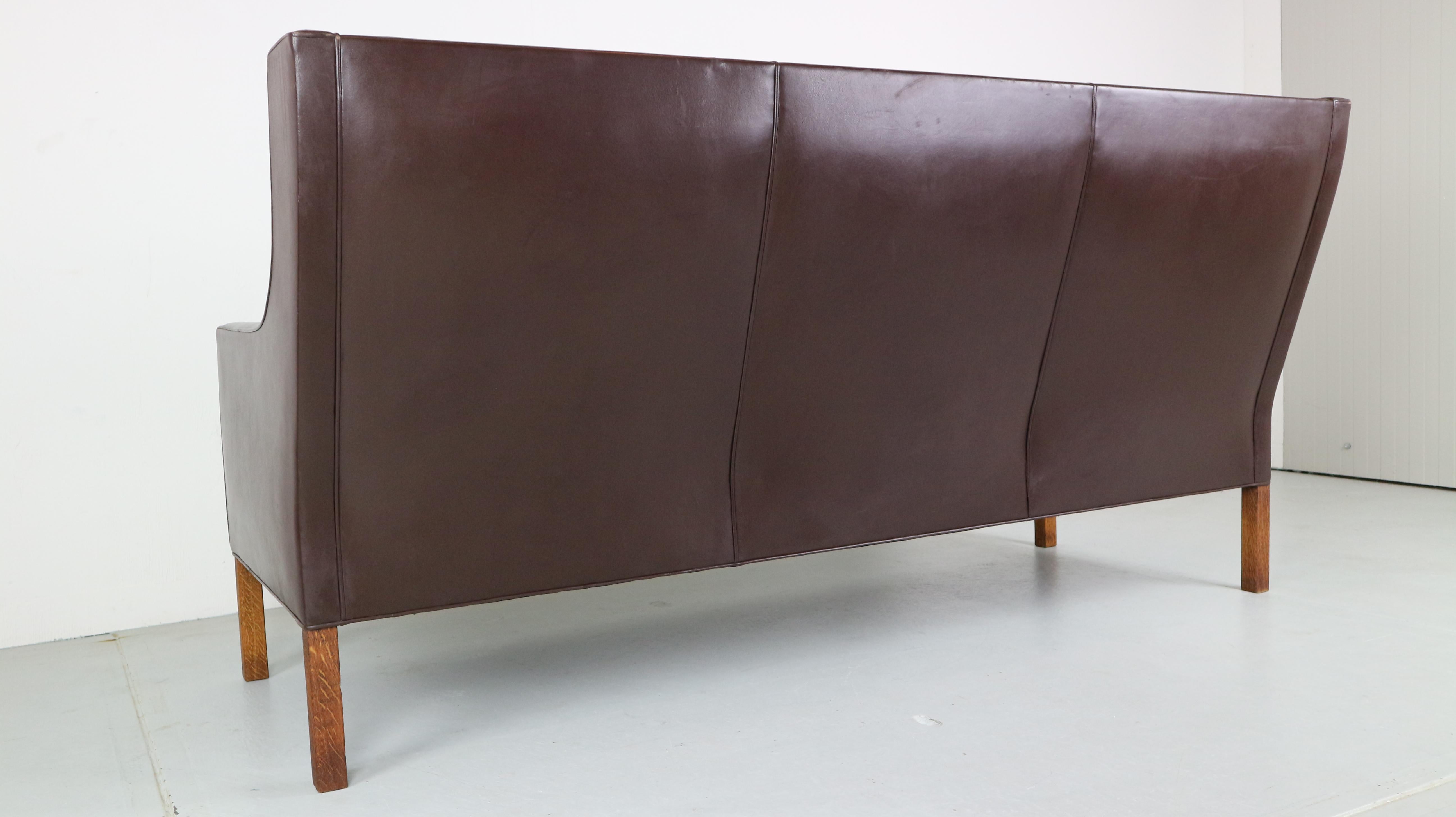 Three-Seat Leather Sofa 2433 by Børge Mogensen for Fredericia Furniture 8