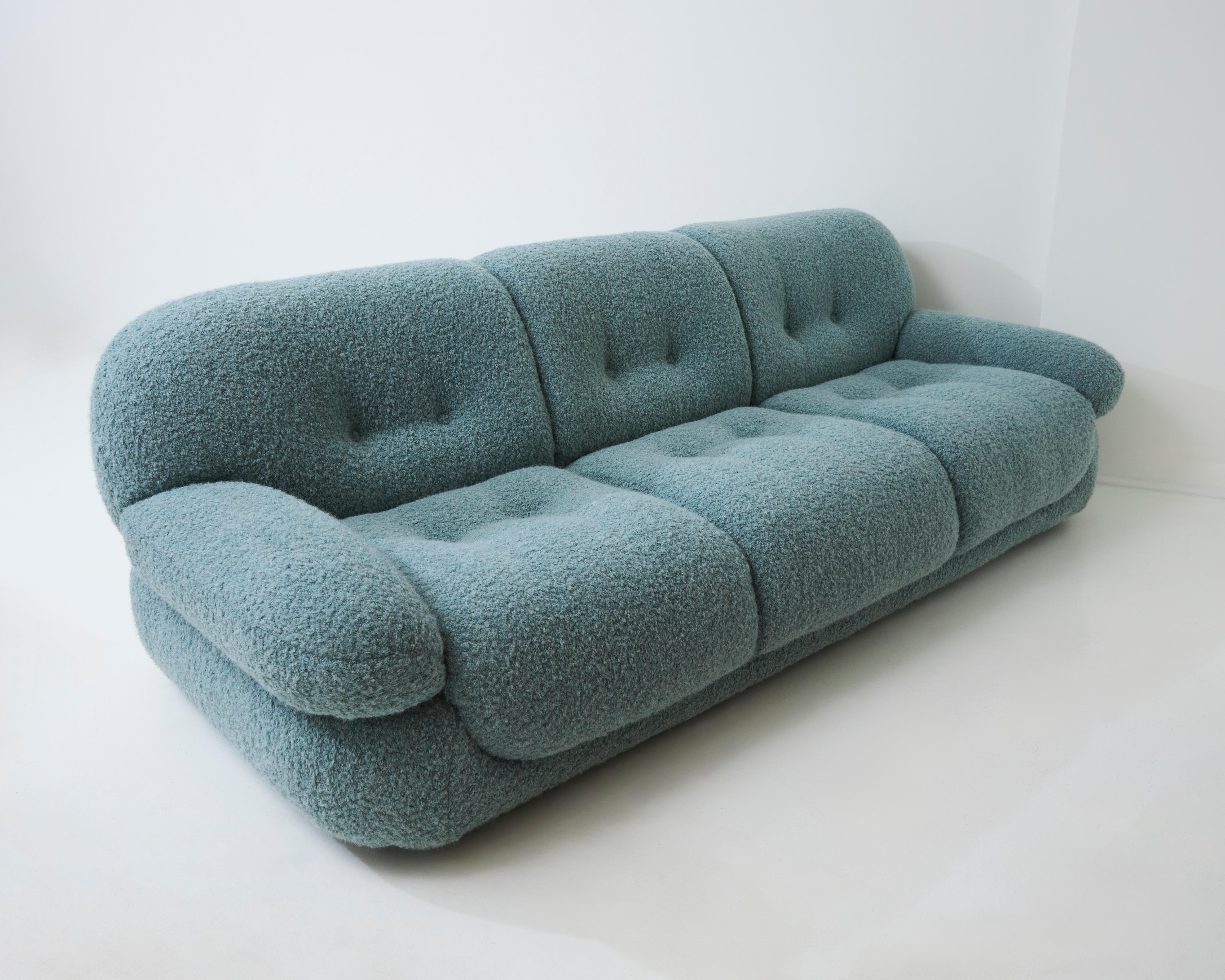 Italian Three-Seat Lounge Sofa by Sapporo for Mobil Girgi For Sale