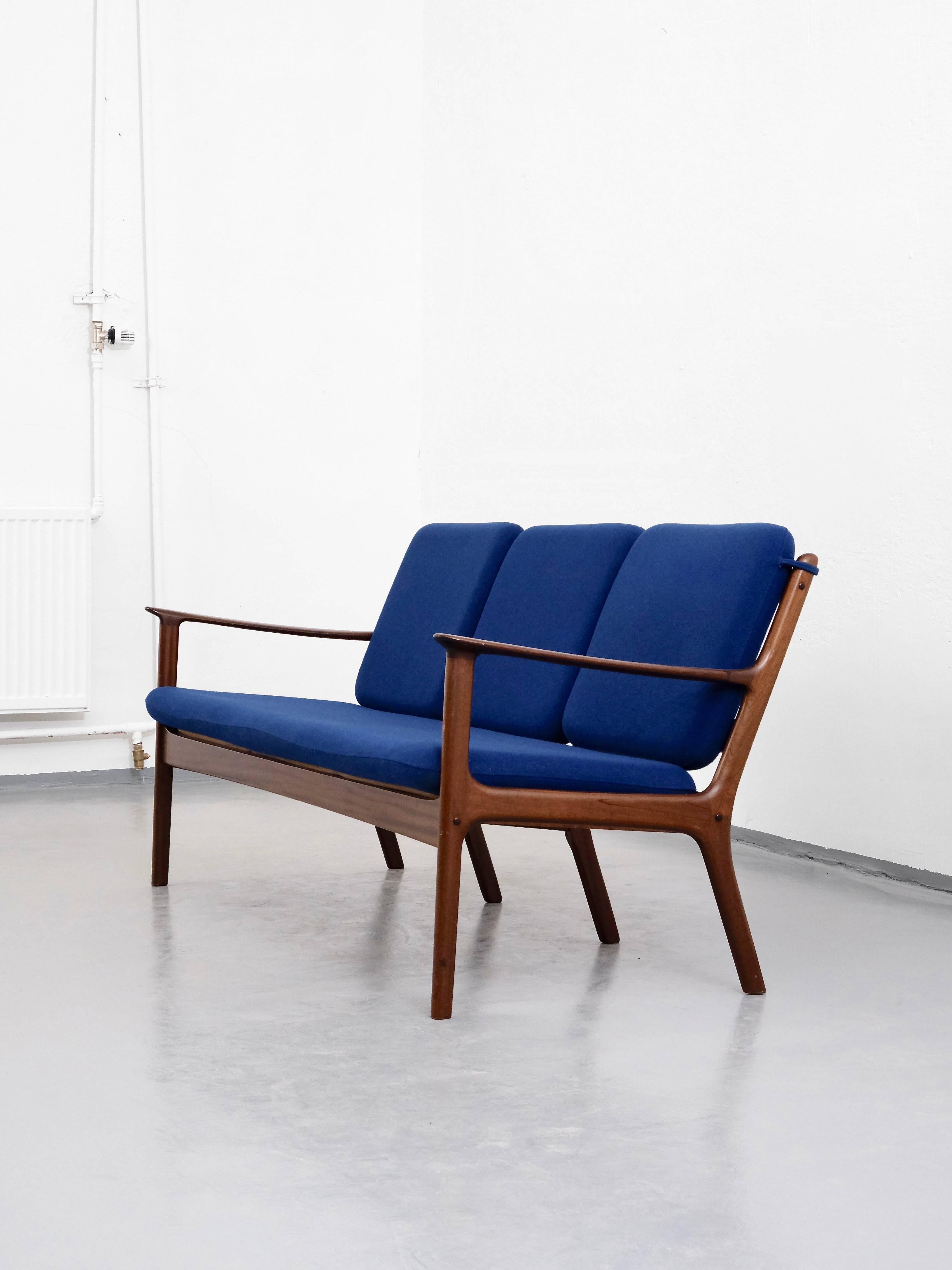 Scandinavian Modern Three-Seat Mahogany Sofa by Ole Wanscher for P. Jeppesens Møbelfabrik