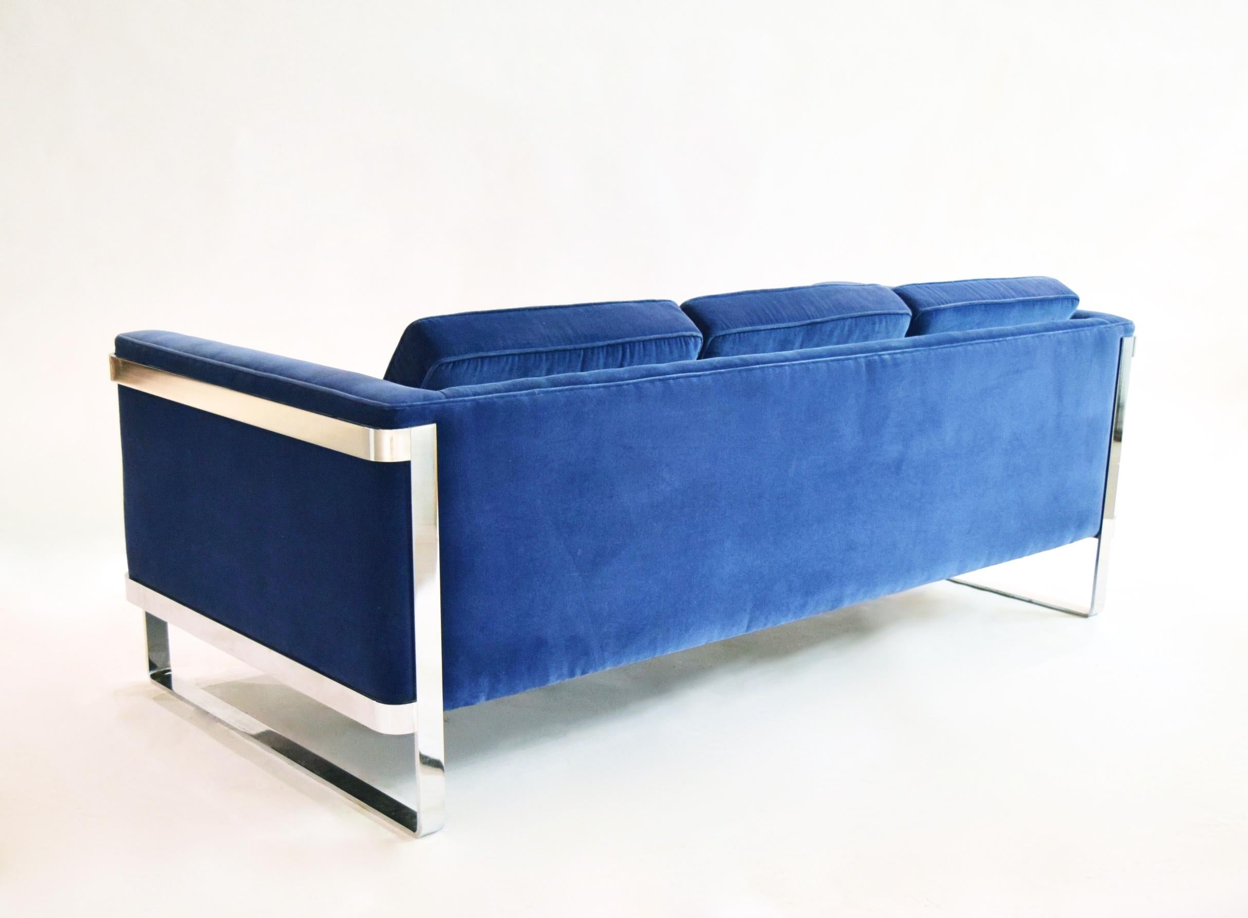 Three-Seat Sofa by Pace Collection, USA, circa 1975 In Good Condition In Jersey City, NJ