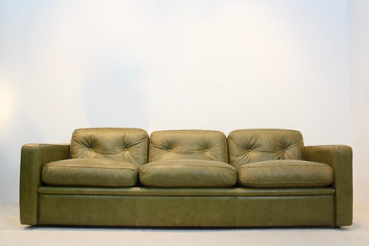 20th Century Three-Seat Sofa by Poltrona Frau in Olive green leather, Italy 1970s