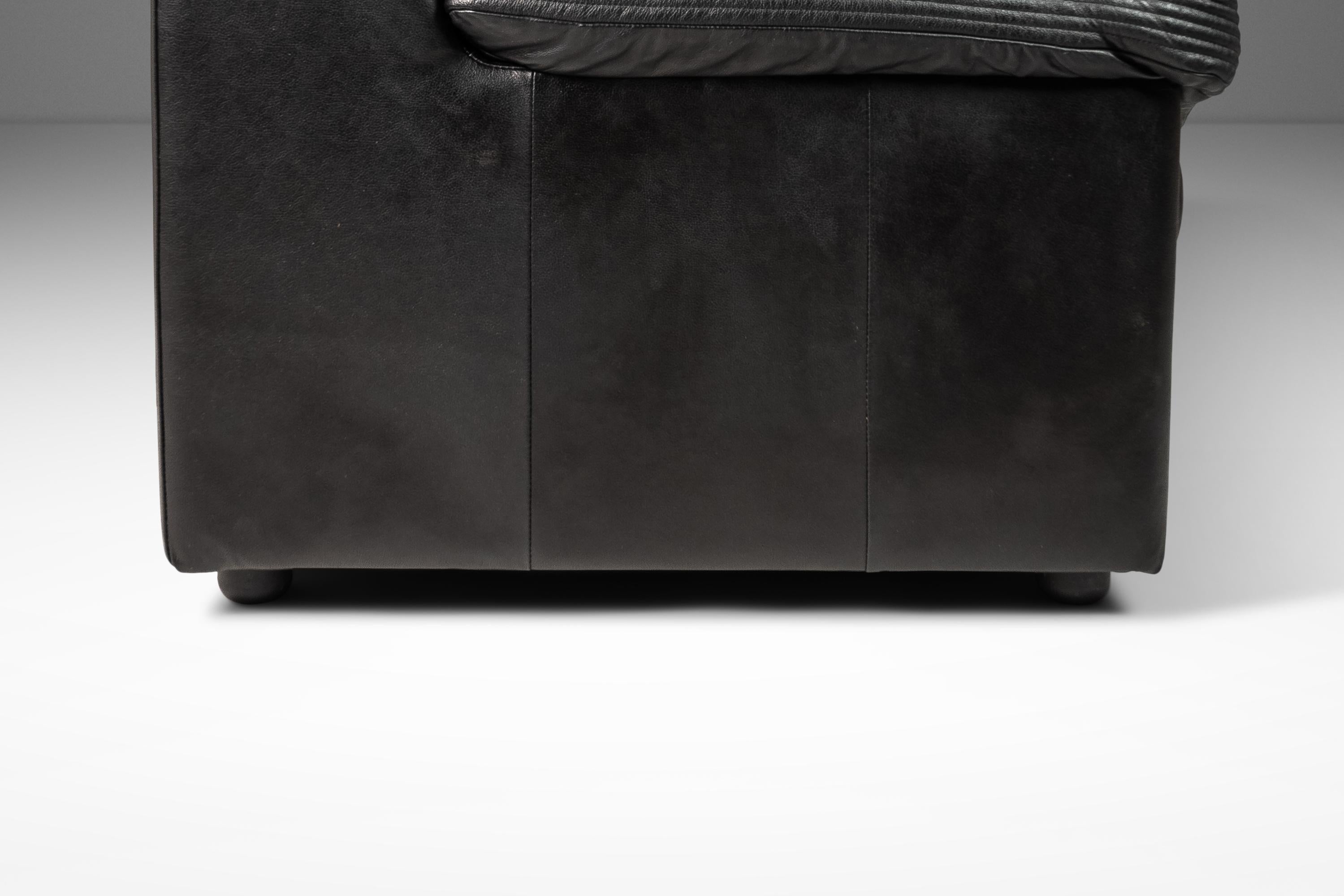 Canapé à trois places de Natuzzi attribué à Pierluigi Cerri, Italie, 1990 en vente 4