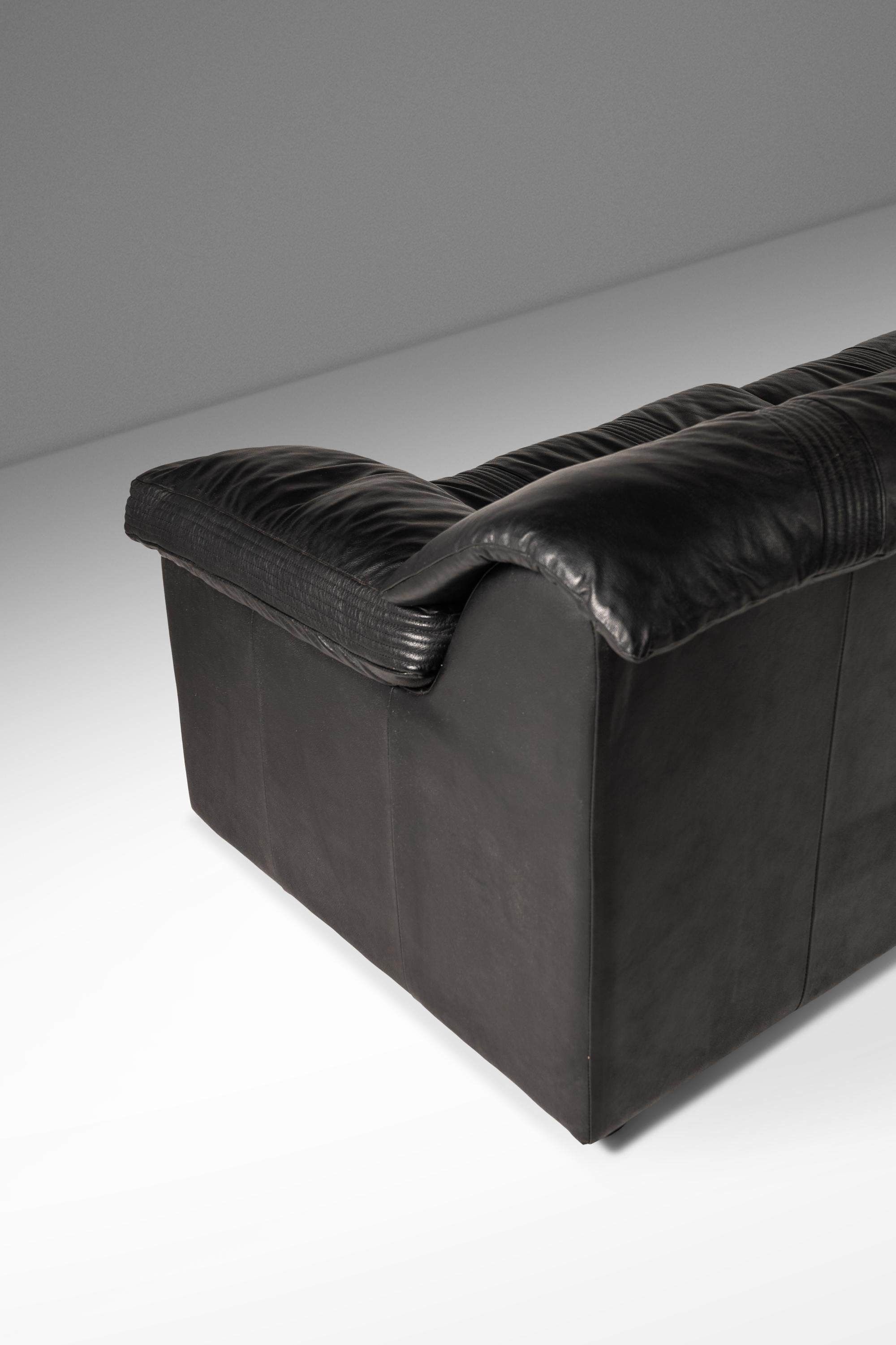 Canapé à trois places de Natuzzi attribué à Pierluigi Cerri, Italie, 1990 en vente 5