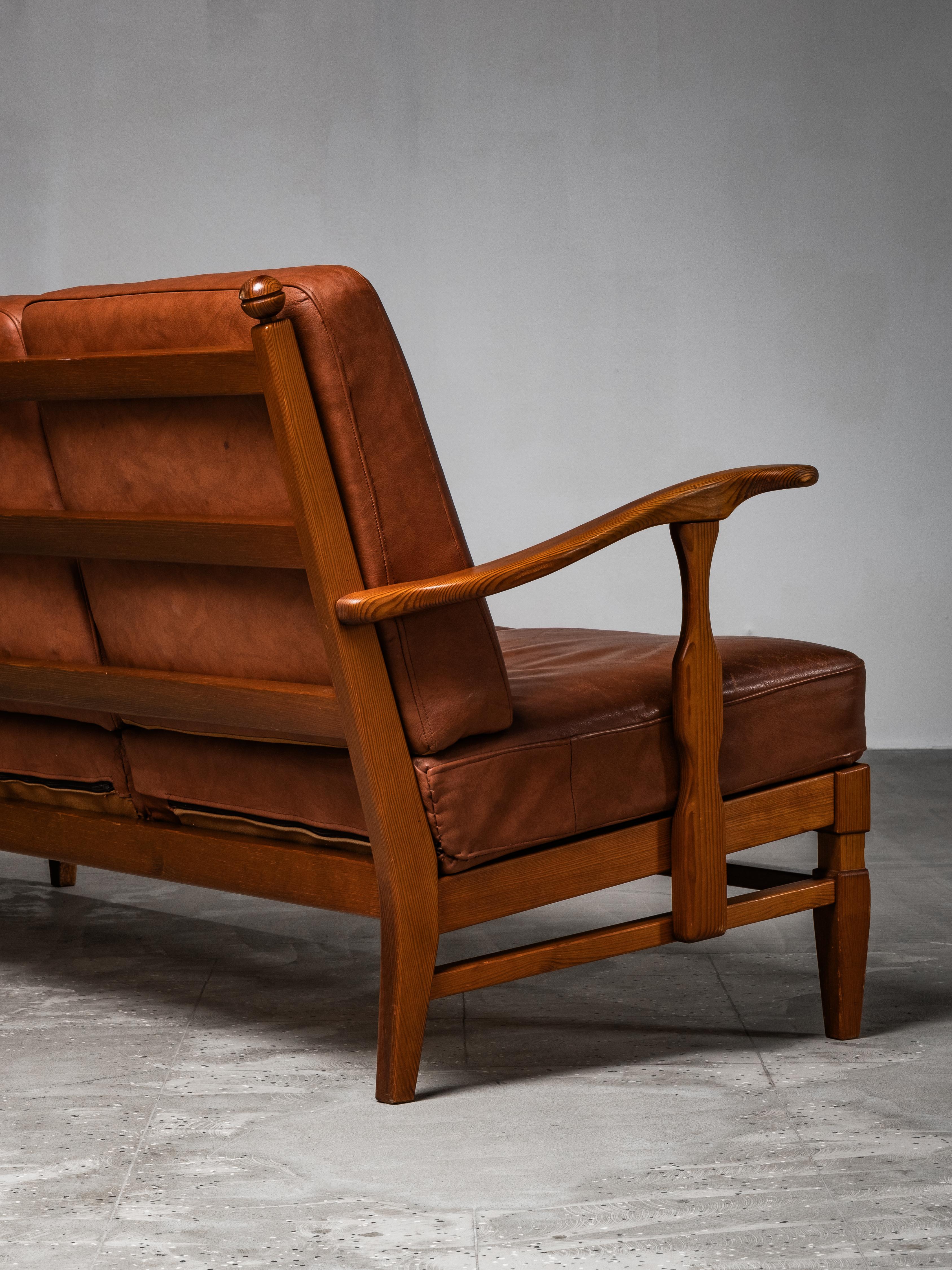Three-Seat Sofa in Pine and Cognac Leather by Göperts Möbler, Sweden, 1940s For Sale 10
