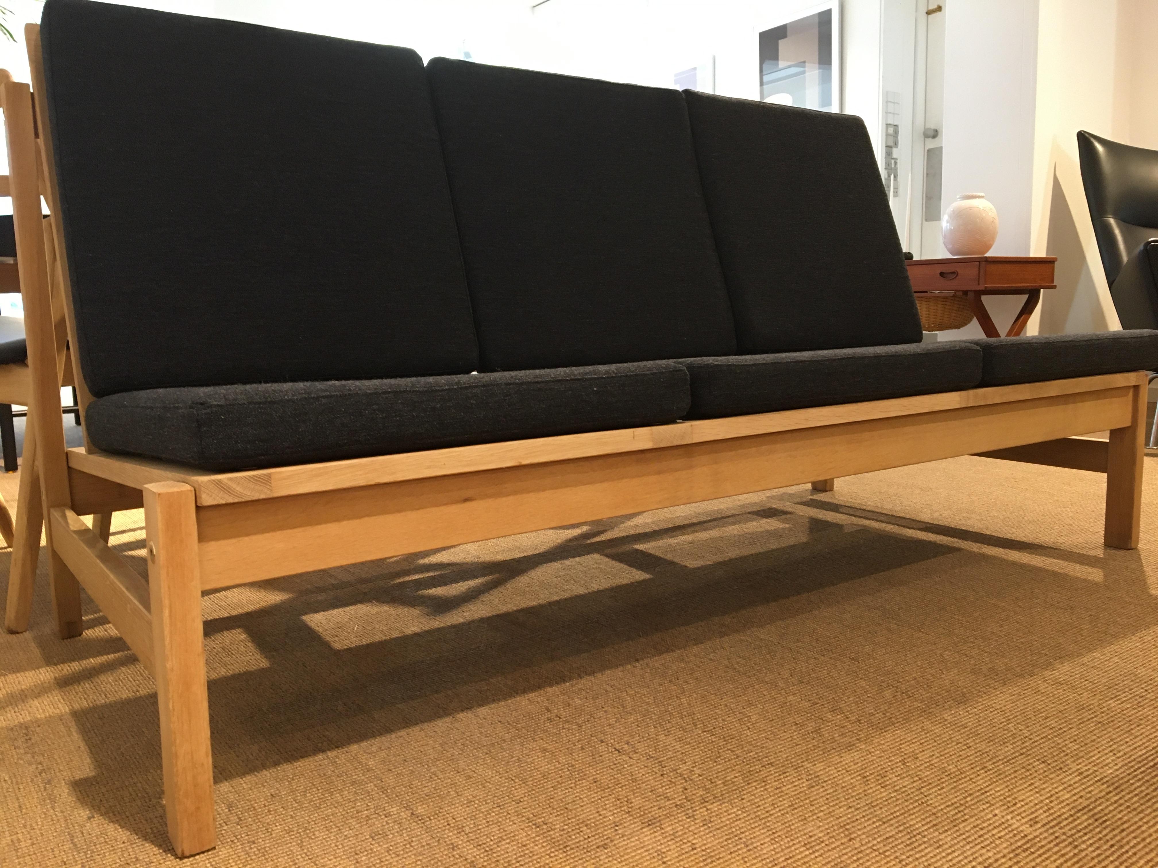 Mid-Century Modern Three-Seat Sofa in Solid Oak Model 2363, Designed by Børge Mogensen