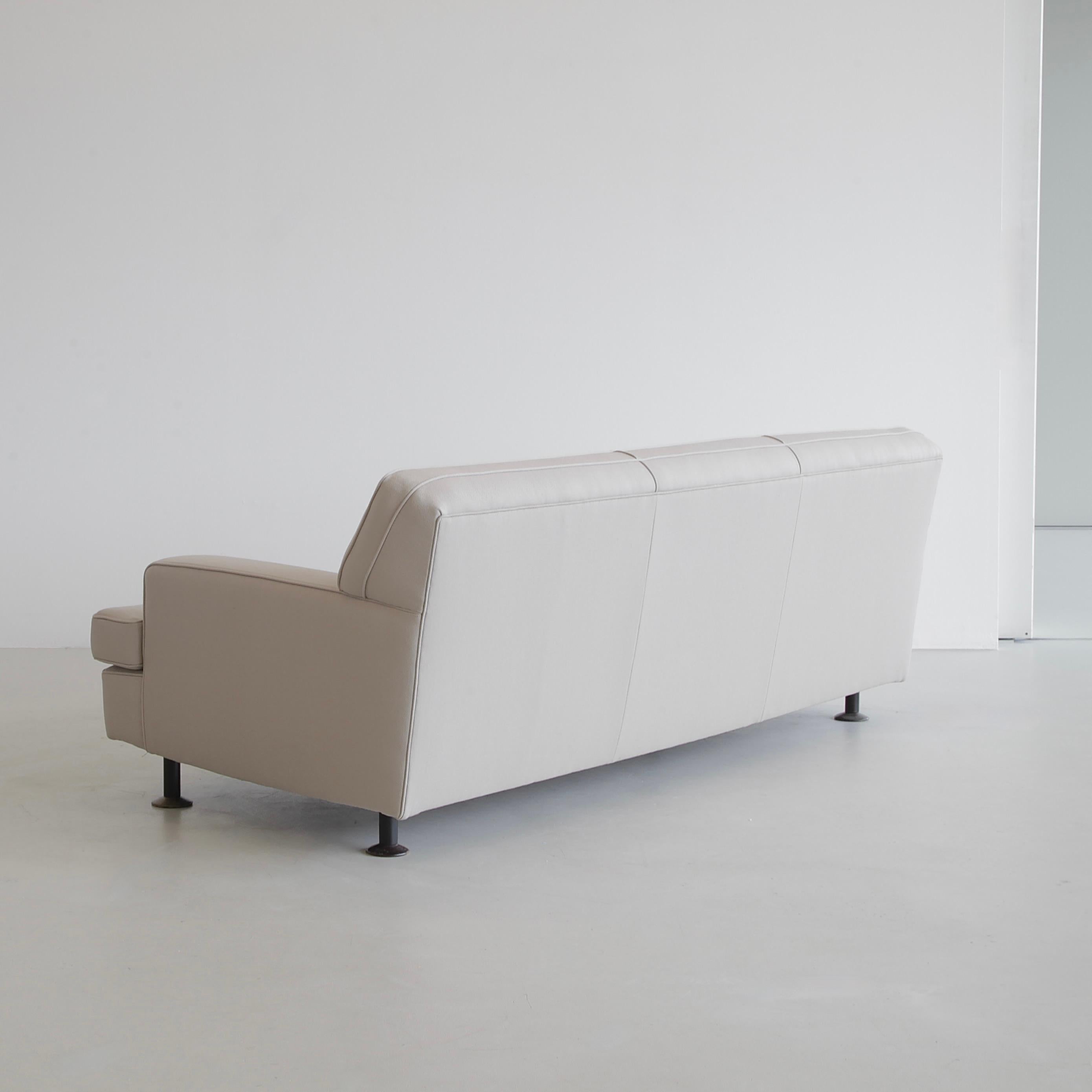 Mid-Century Modern Three-Seat Sofa 'SQUARE' by Marco Zanuso, Arflex, 1961 For Sale