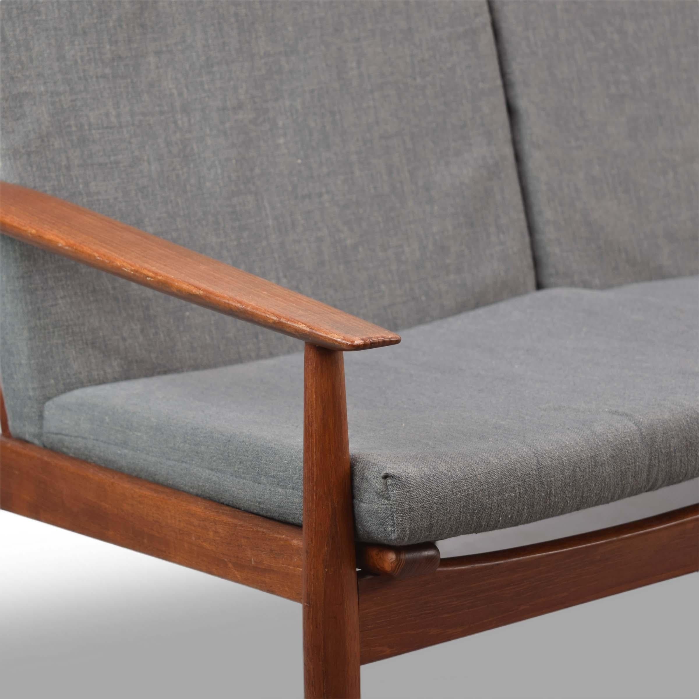 Three Seat Teak Sofa by Arne Vodder In Good Condition In Puslinch, ON