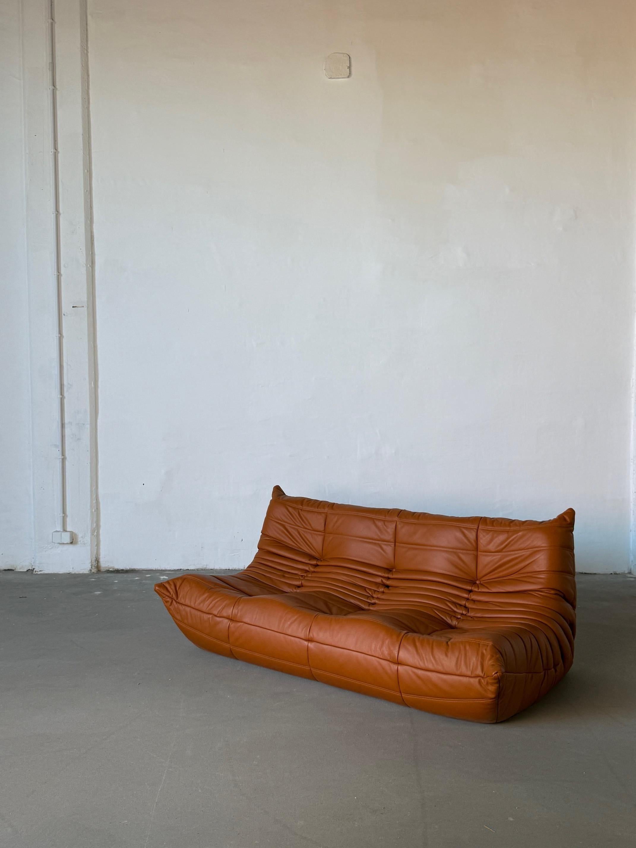 French Three-Seat Togo Sofa by Michel Ducaroy for Ligne Roset in Caramel Leather For Sale