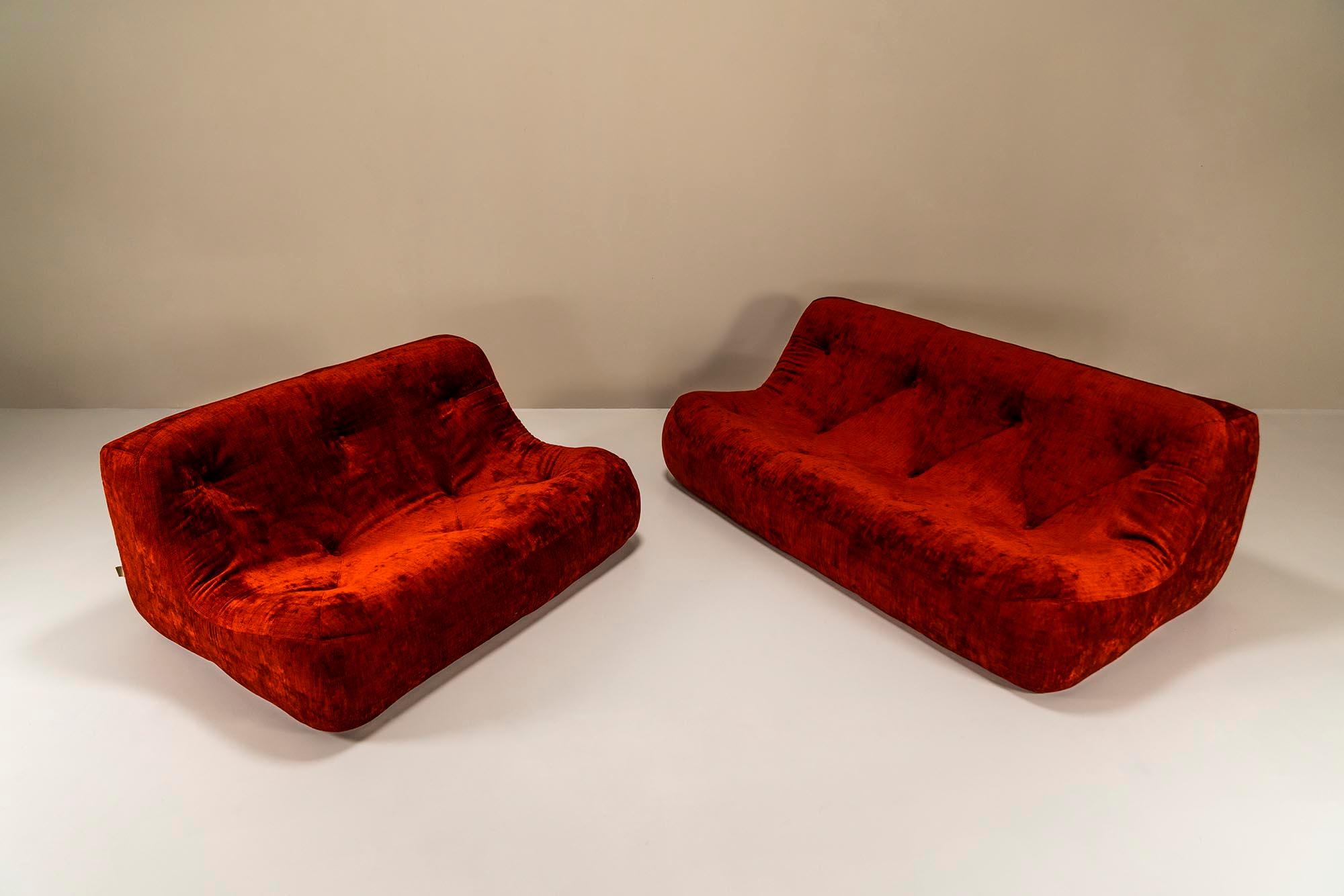 Mid-Century Modern Three-seater And Two-Seater Model 'Kali' By Michel Ducaroy For Ligne Roset For Sale