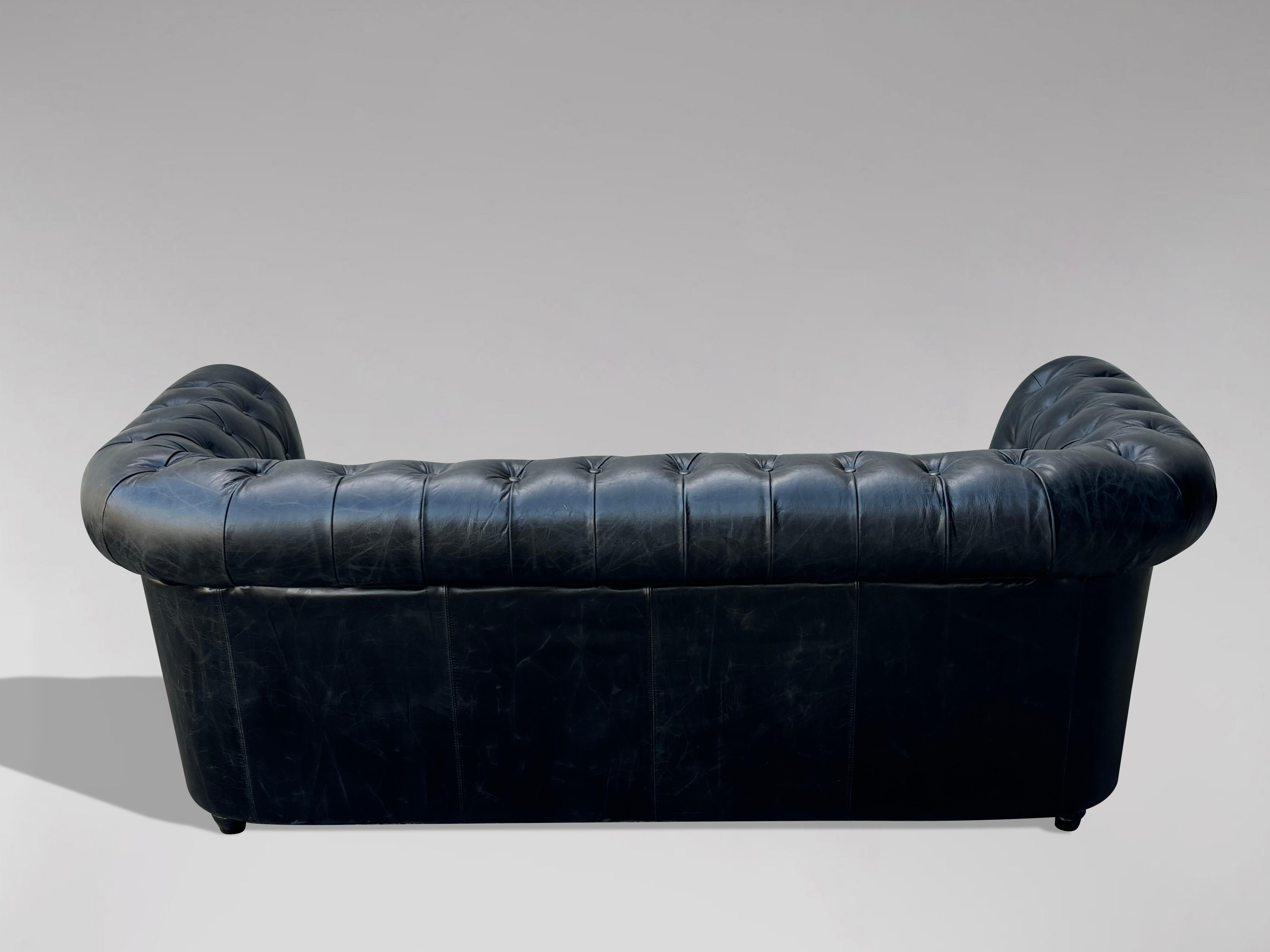 Pelle Divano Chesterfield a tre posti in pelle nera in vendita