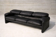 Three-Seat Black Leather Sofa "Maralunga" by Vico Magistretti for Cassina