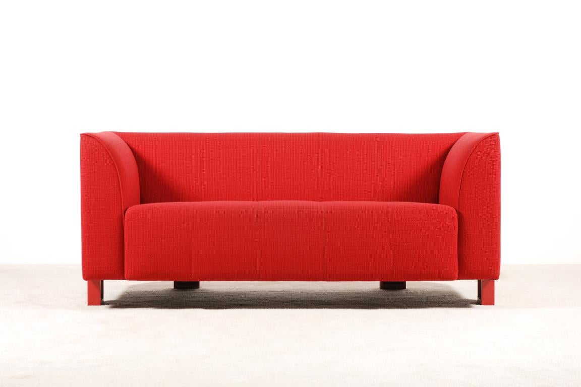 isu red sofa