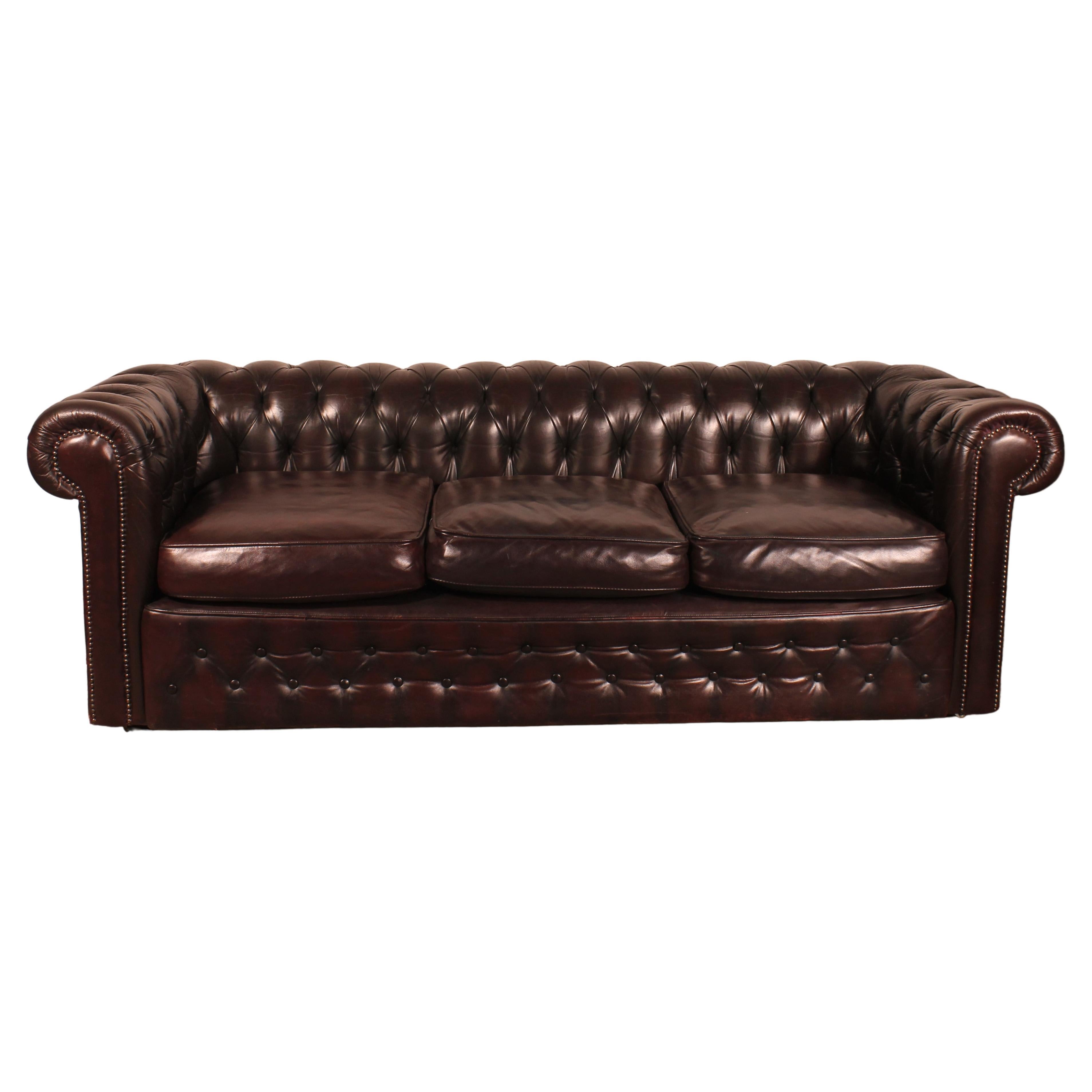 Three-seater Leather Chesterfield Sofa