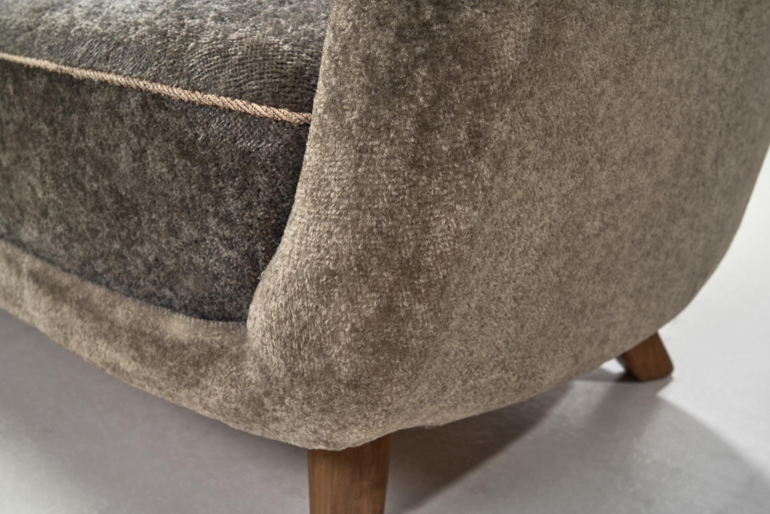 Three-Seater Mid-Century Modern Sofa by Berga Möbler, Sweden 1940s 10
