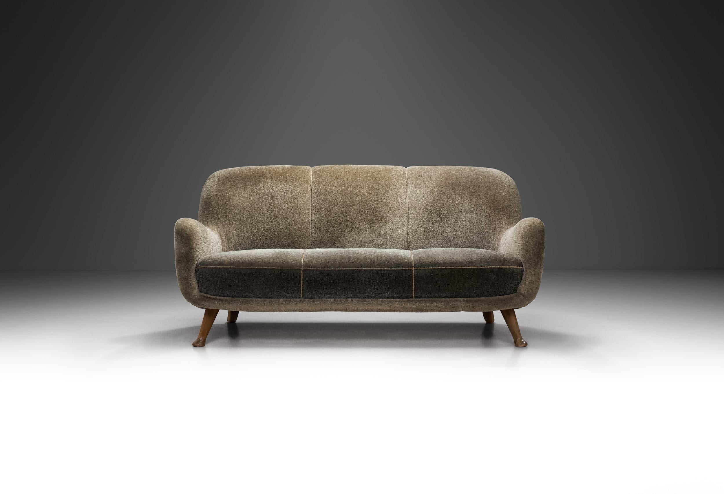 Swedish Three-Seater Mid-Century Modern Sofa by Berga Möbler, Sweden 1940s