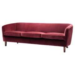 Three-Seater Mid-Century Sofa with Beech Legs, Europe Mid-20th century