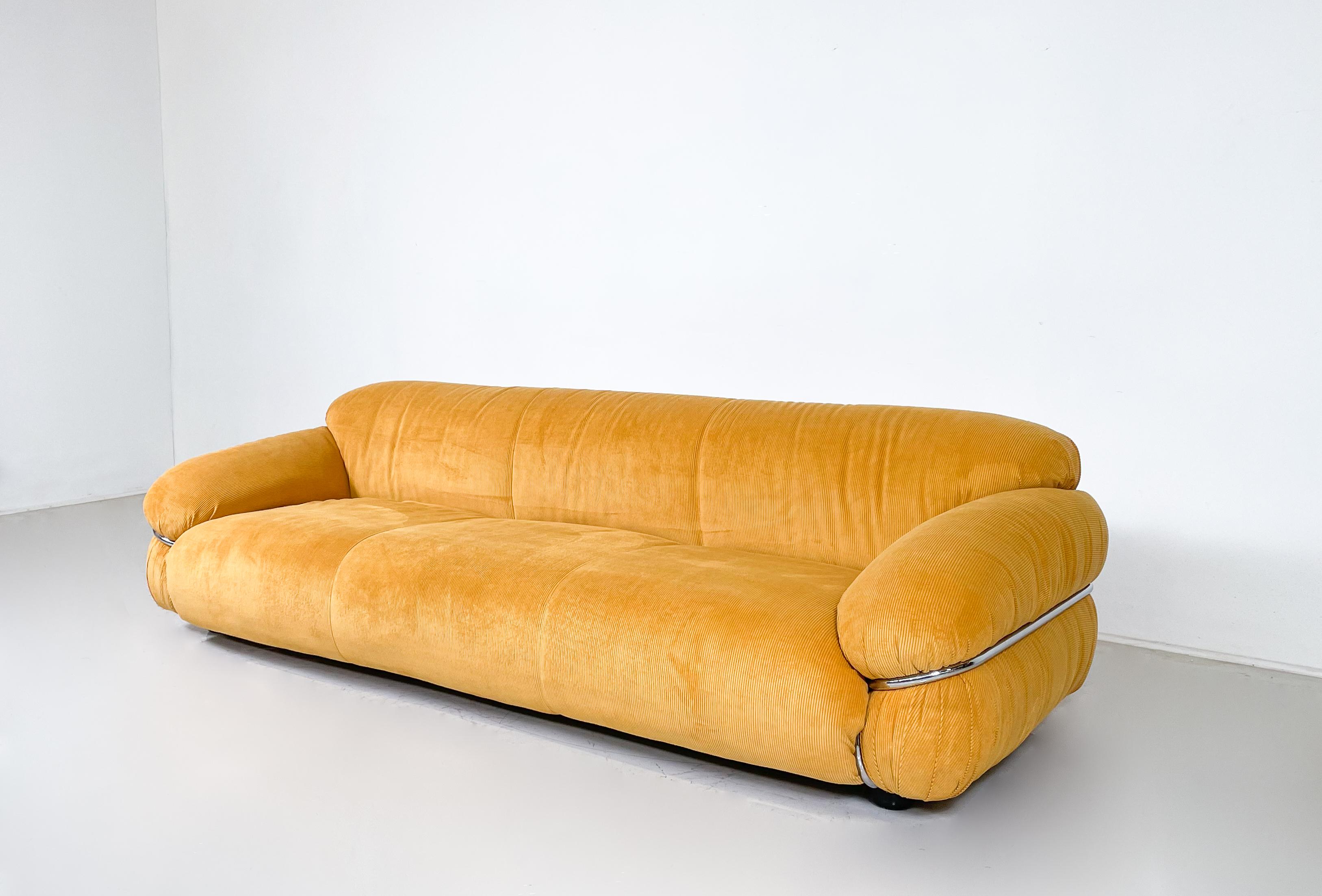 Late 20th Century Three-Seater Sesann Sofa by Gianfranco Frattini for Cassina, Italy, 1970s For Sale
