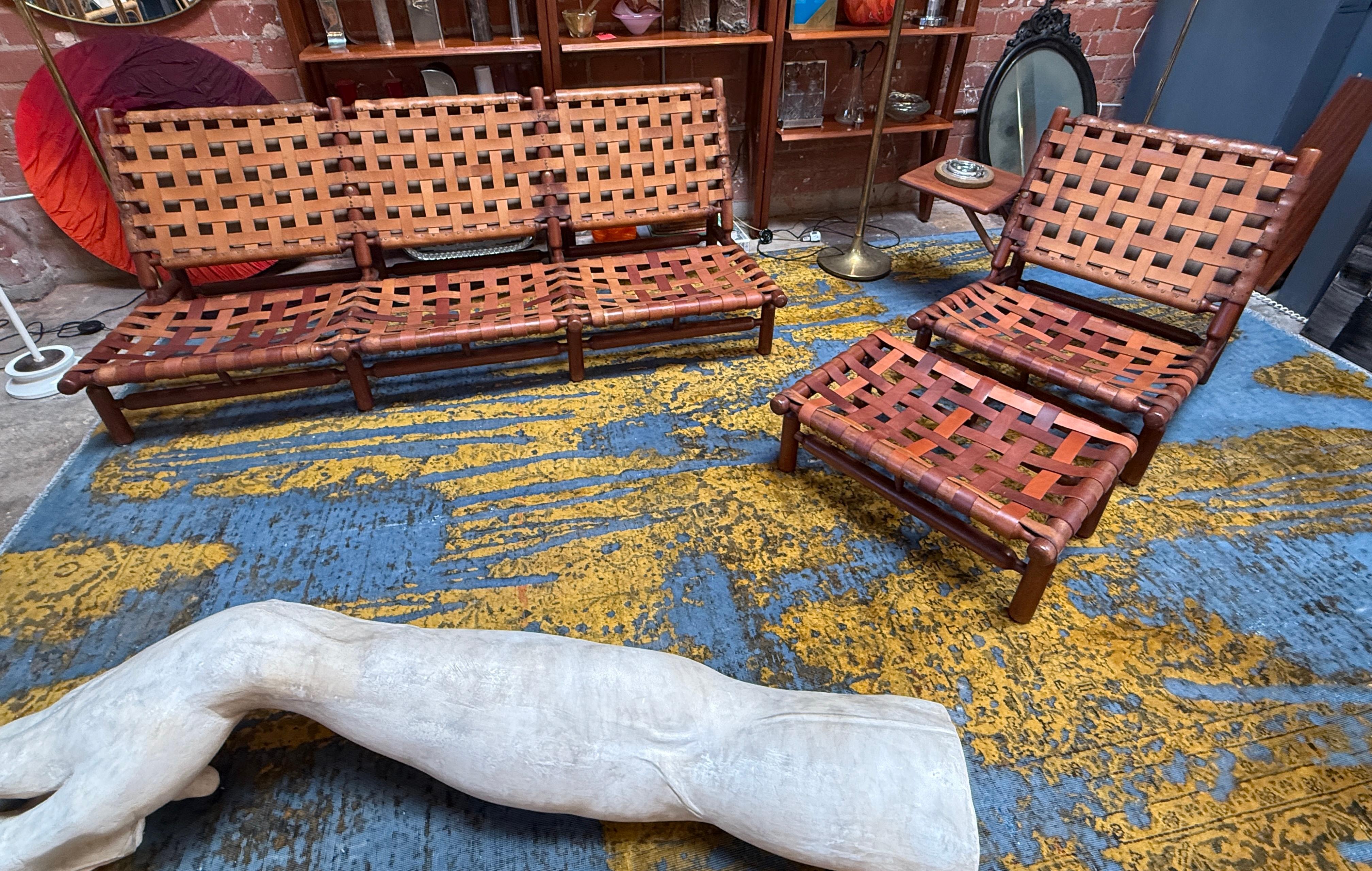 Three-Seater Sofa by Ilmari Tapiovaara for Paolo Arnaboldi, 1970s For Sale 3