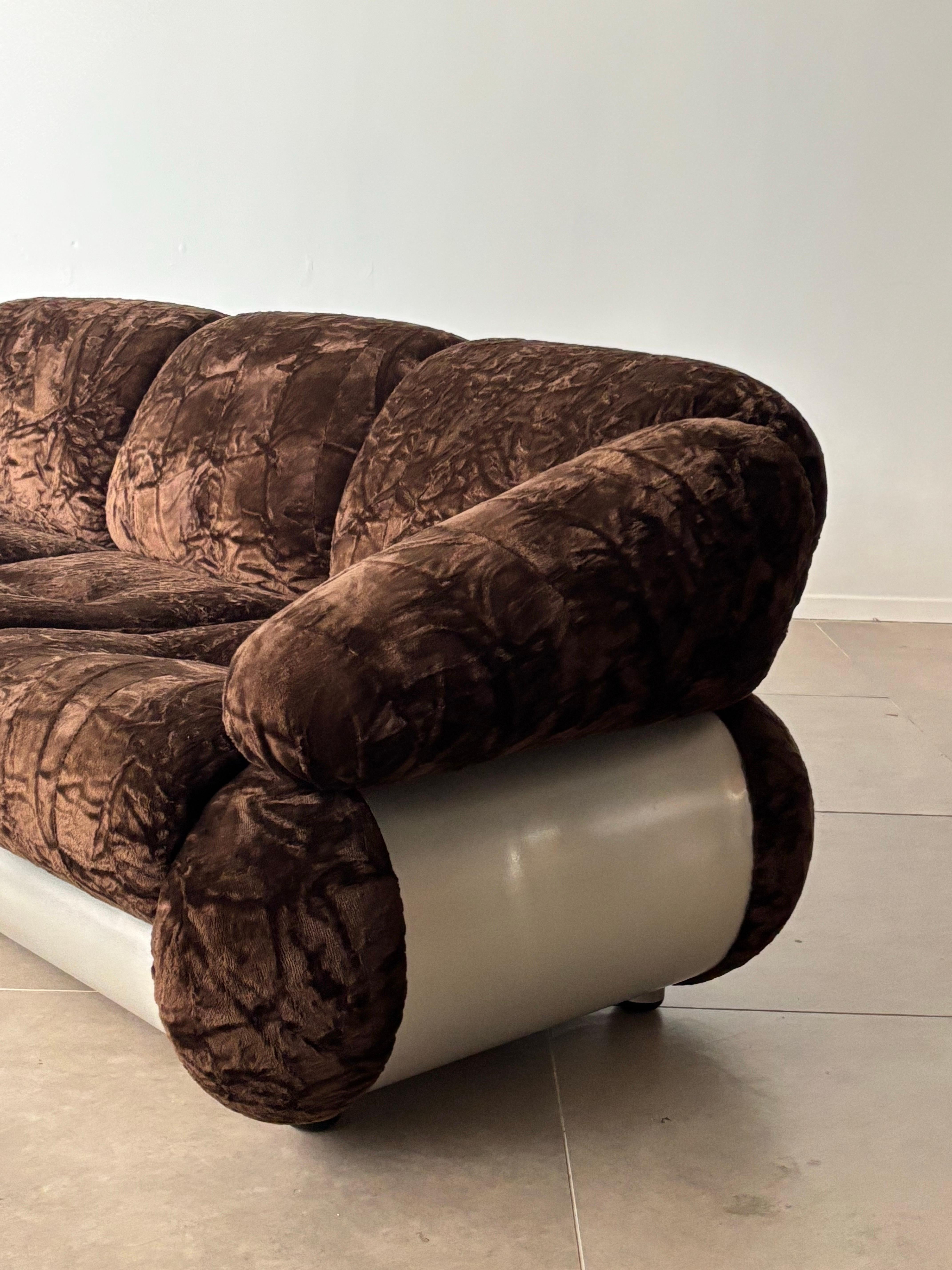 Dreisitzer-Sofa entworfen von Adriano Piazzesi, Italien, 1970er Jahre im Angebot 2