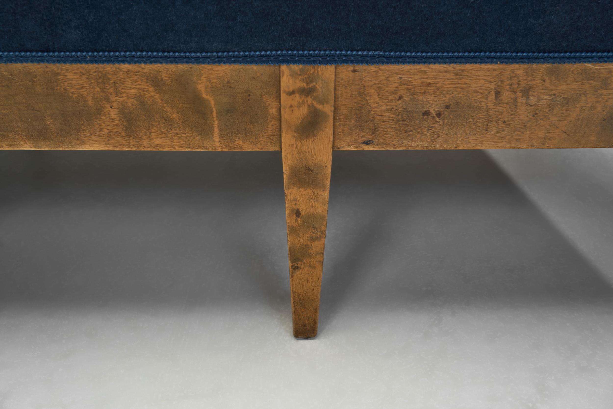 Canapé trois places en tissu mohair bleu par Jørgen Christensen, Danemark années 1930 en vente 6