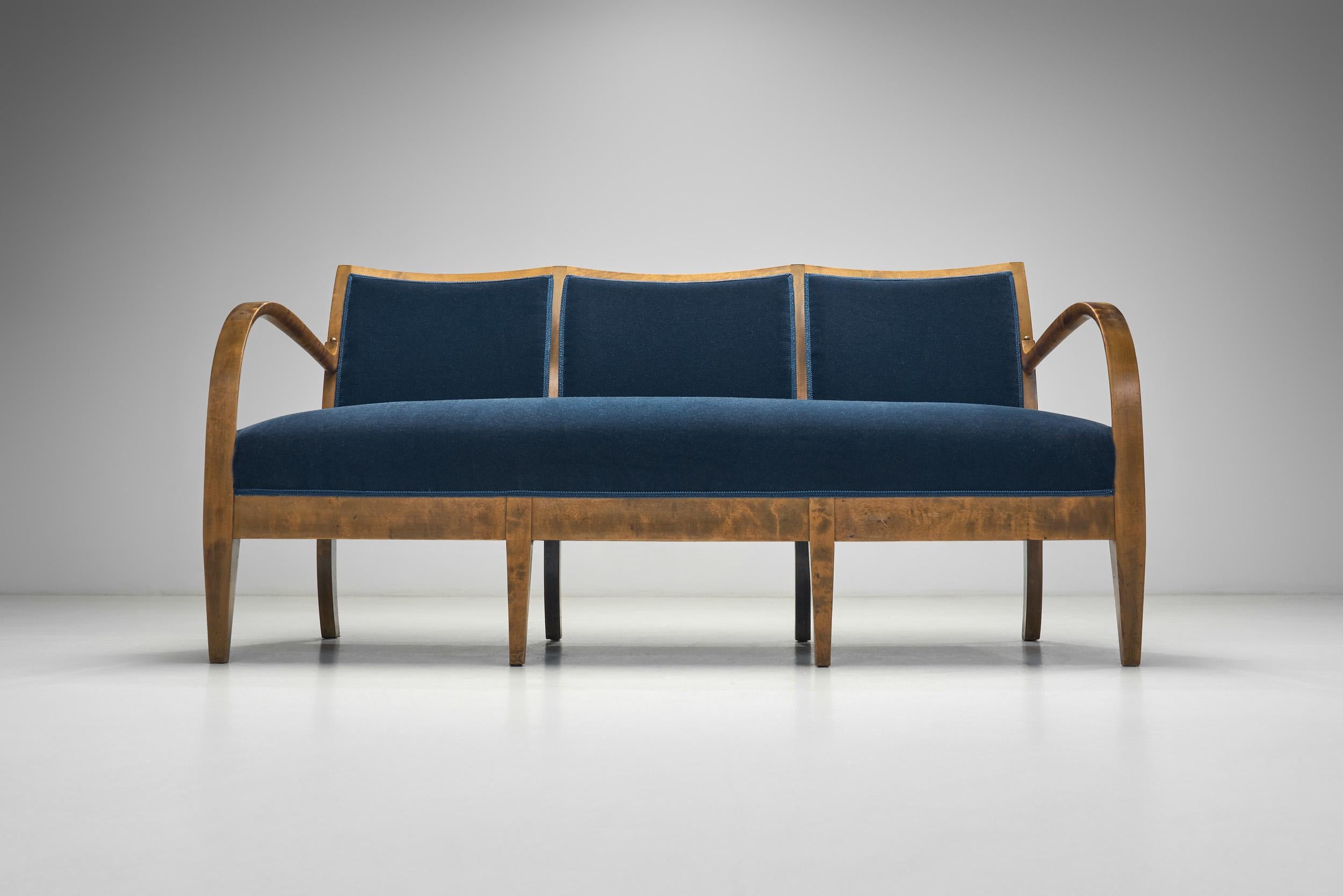 Canapé trois places en tissu mohair bleu par Jørgen Christensen, Danemark années 1930 en vente 7