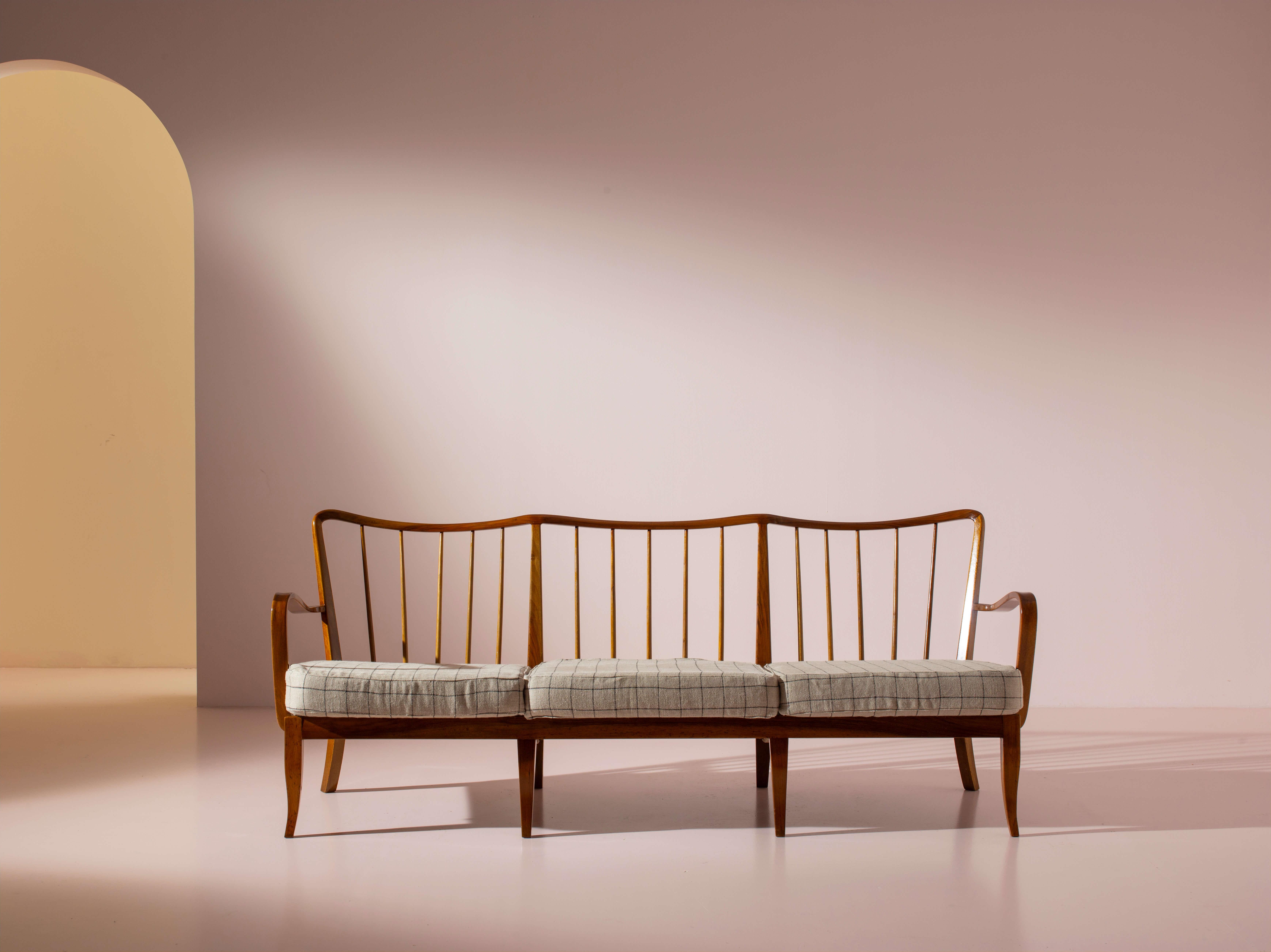 Italian Three-seater sofa in walnut and fabric in the style of Paolo Buffa, Italy, 1940s For Sale