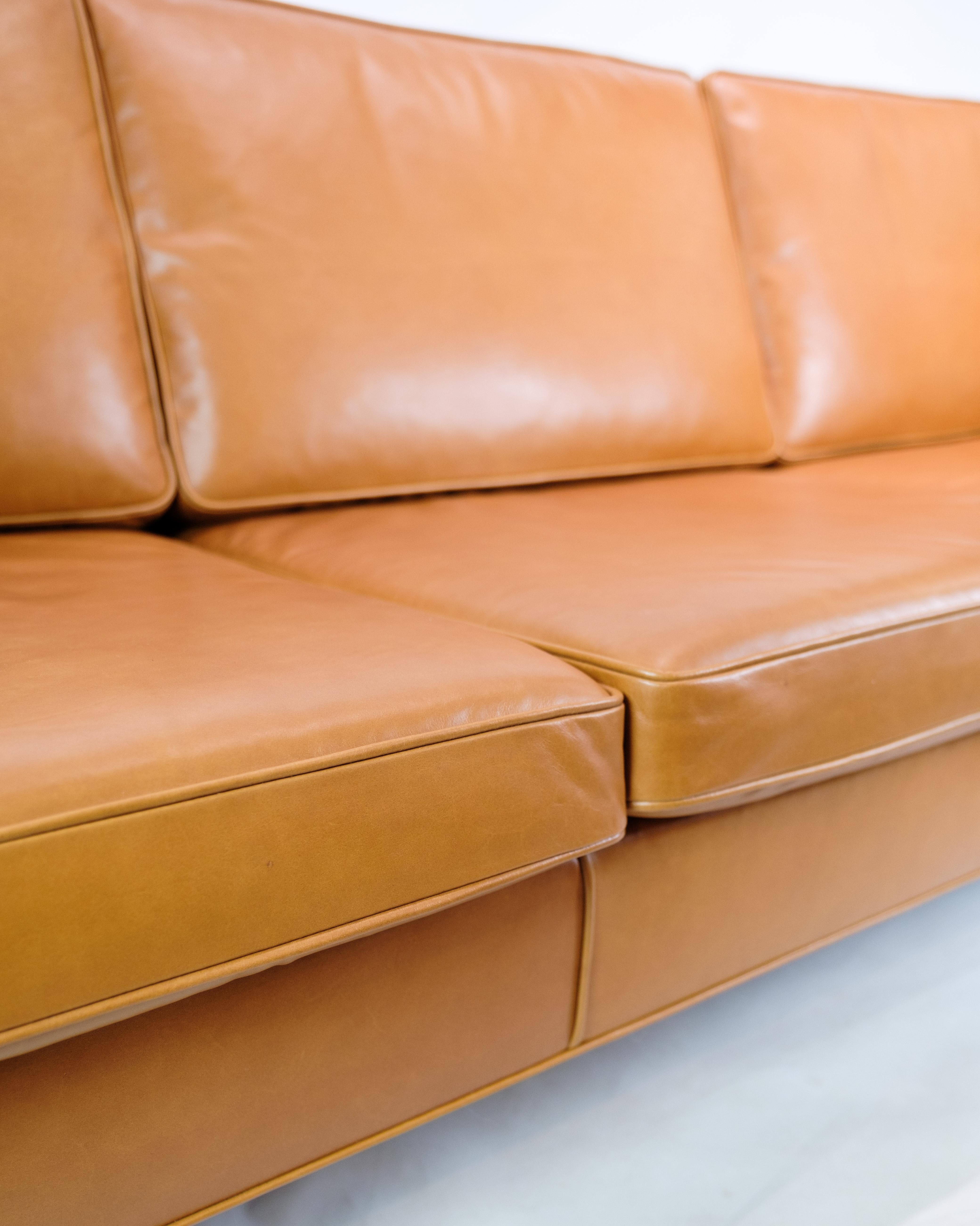 Three-seater sofa In Cognac leather, Model 2333 By Børge Mogensen From 1960s For Sale 6