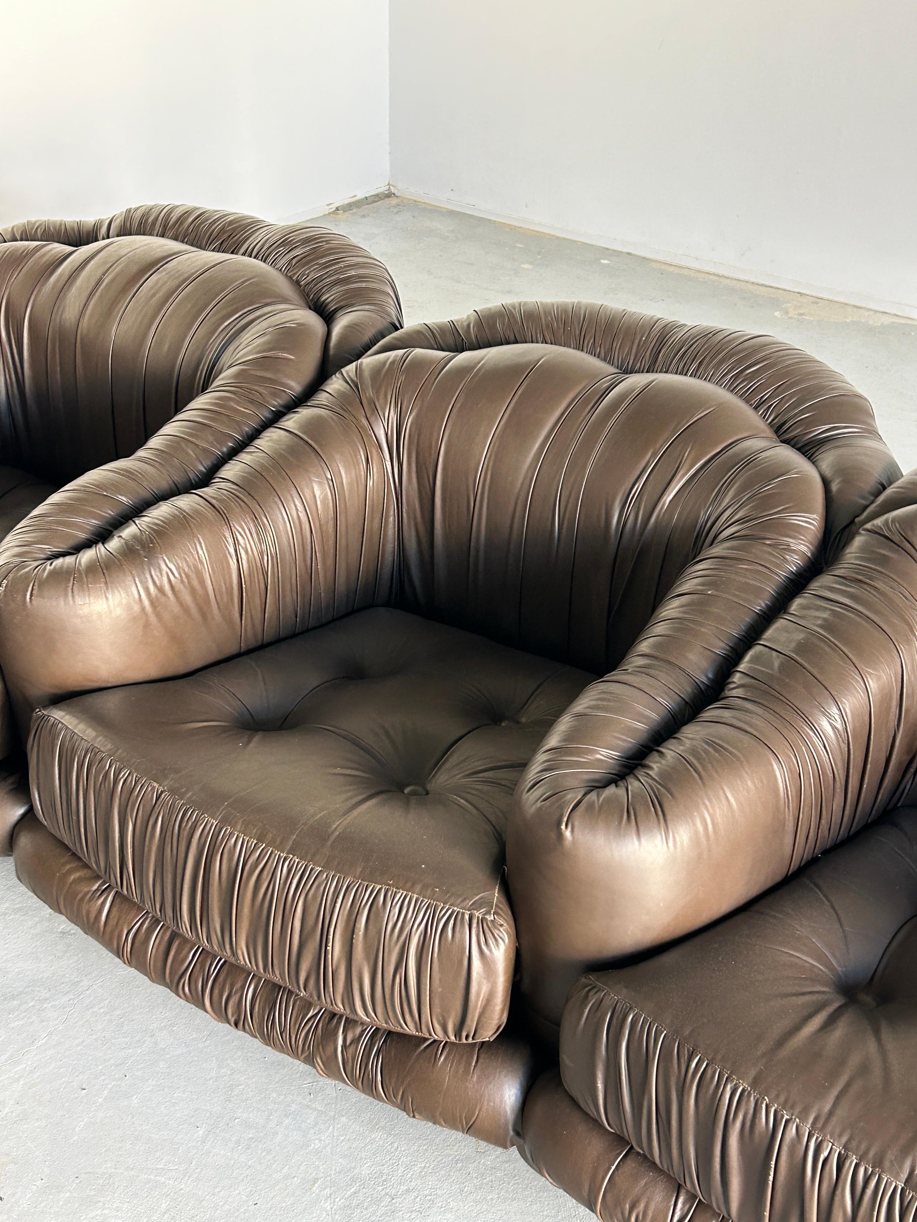 Three-Seater Sofa in Dark Brown Leather by Axel Di Pietrobon, 1970s Italy For Sale 3