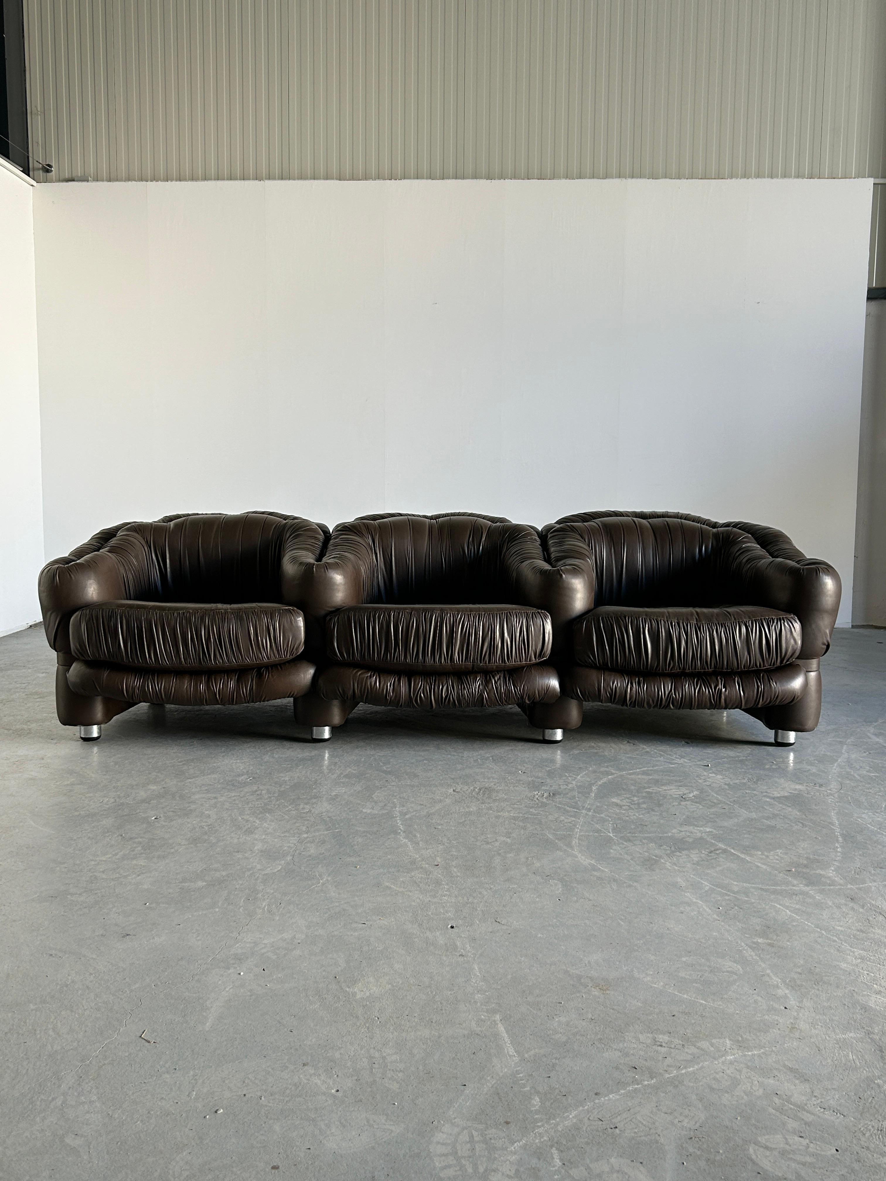 Mid-Century Modern Three-Seater Sofa in Dark Brown Leather by Axel Di Pietrobon, 1970s Italy For Sale