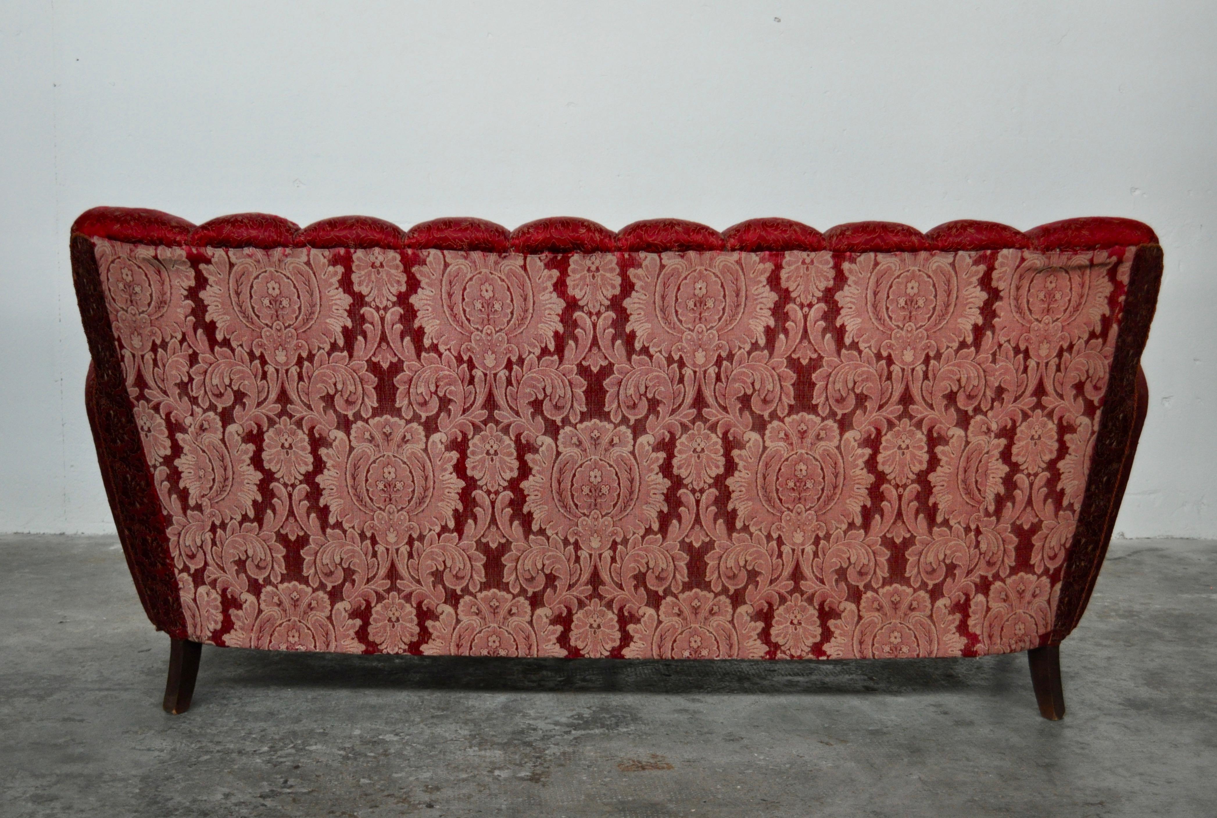 Velvet Three-Seat Sofa in Red Fabric, Gold Cord Details, by Paolo Buffa, Italy, 1950 For Sale