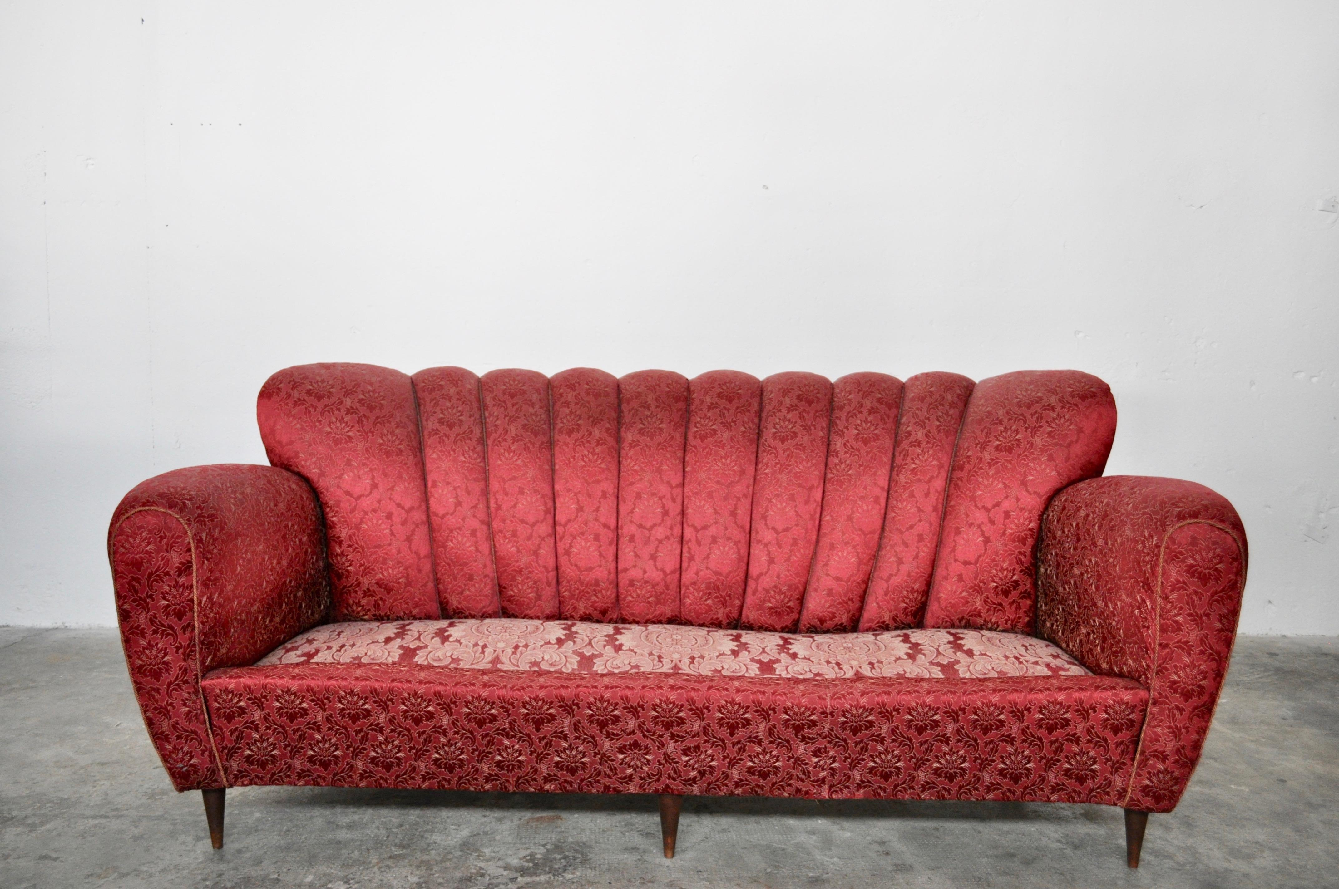 Three-Seat Sofa in Red Fabric, Gold Cord Details, by Paolo Buffa, Italy, 1950 For Sale 1