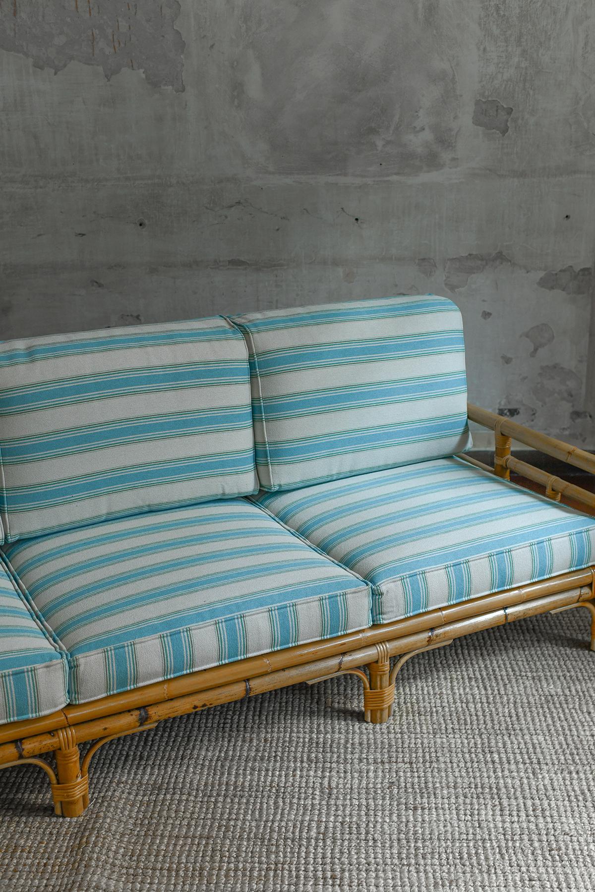 Bamboo Three-seater sofa – Ming series, designer Colin Morrow for Vivai del Sud, 1980s For Sale
