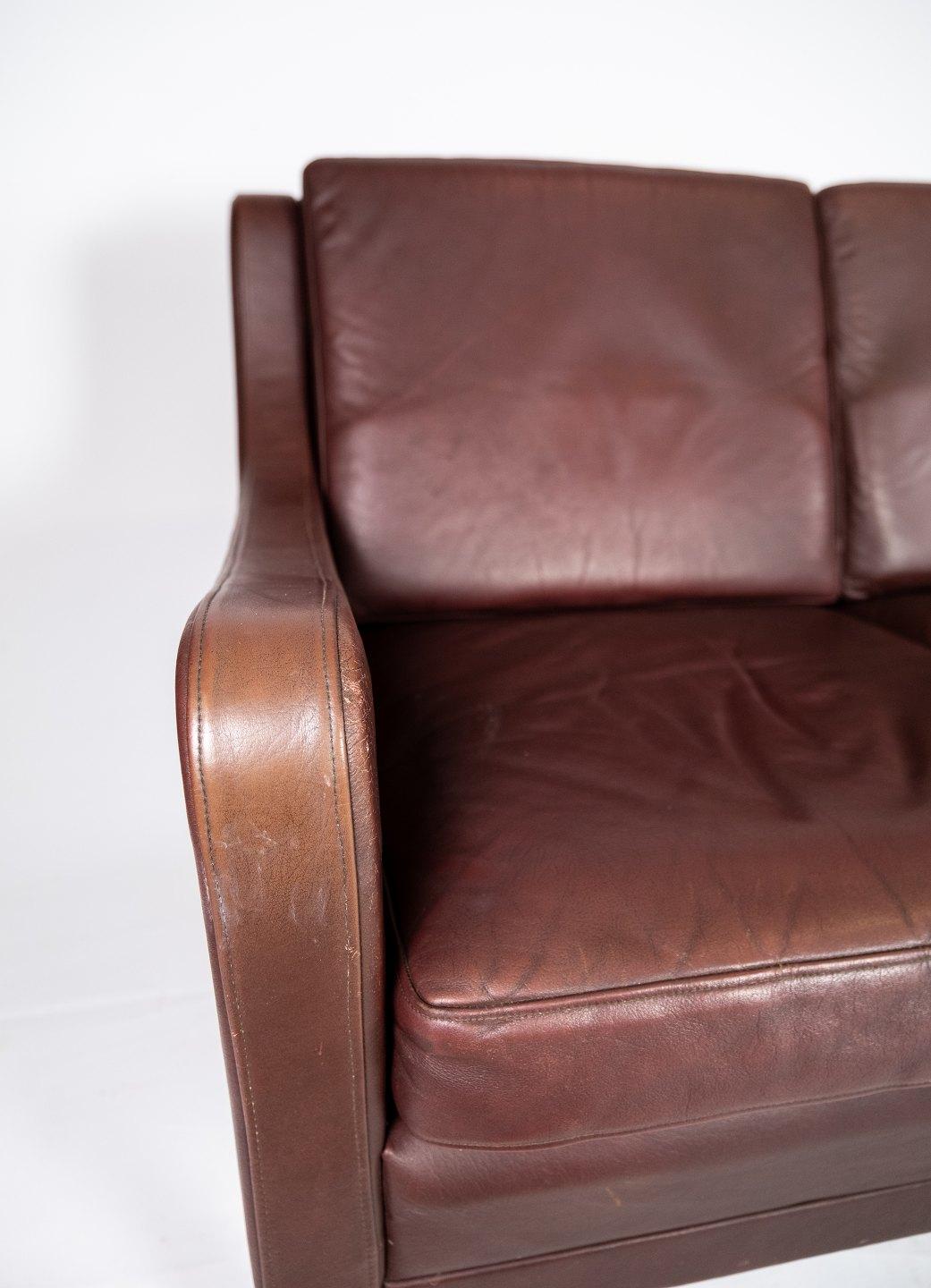 3. Sitzer-Sofa aus rot-braunem Leder von Stouby Furniture aus den 1960er Jahren (Mitte des 20. Jahrhunderts) im Angebot