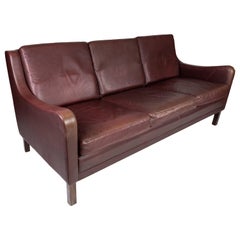 3. Seater Sofa Made in Red Brown Leather By Stouby Furniture From 1960s (Canapé trois places en cuir rouge et brun par Stouby Furniture)