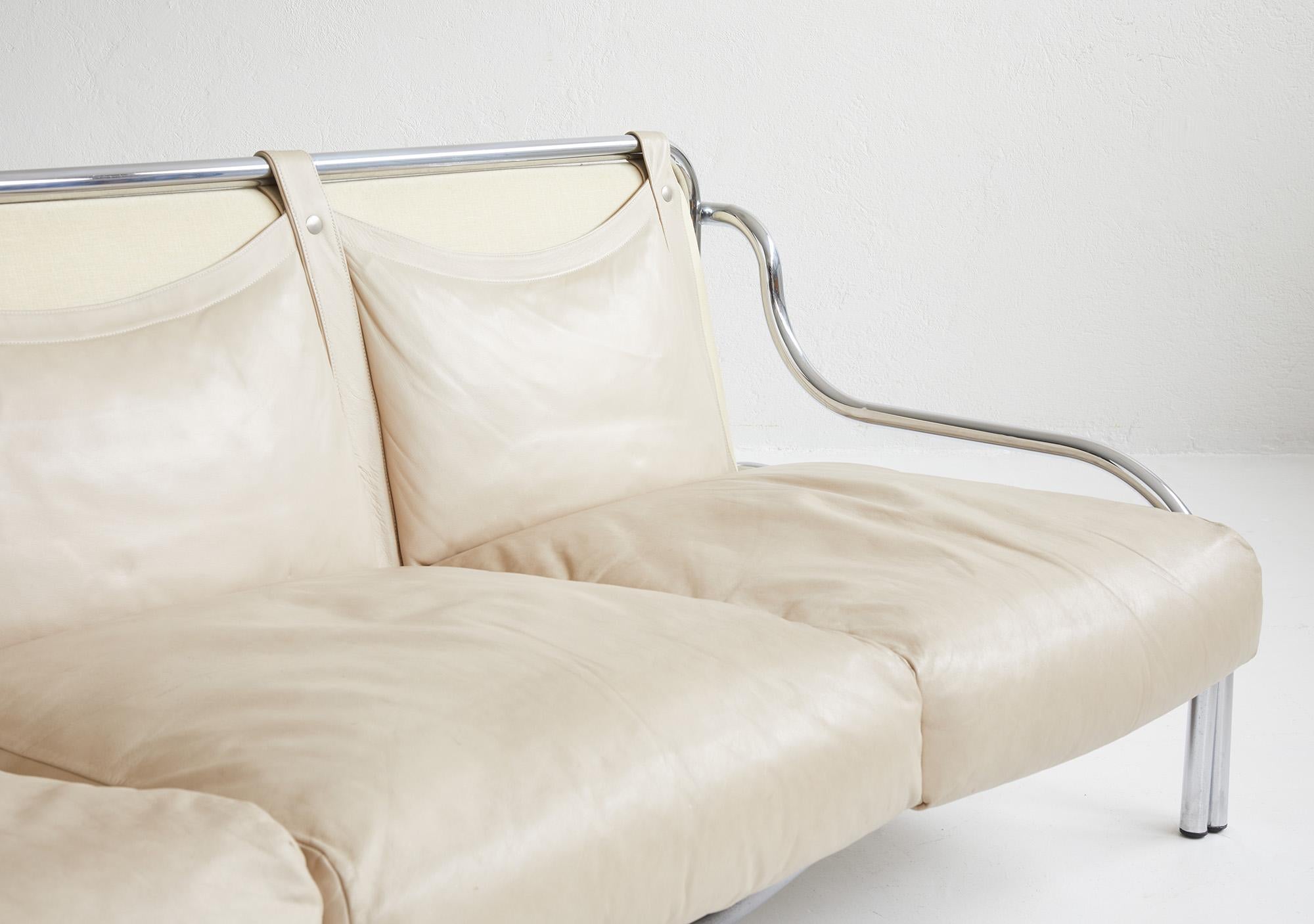 Dreisitziges Leders Sofa „Stringa“ von Gae Aulenti für Poltronova, Italien 1962 im Angebot 2