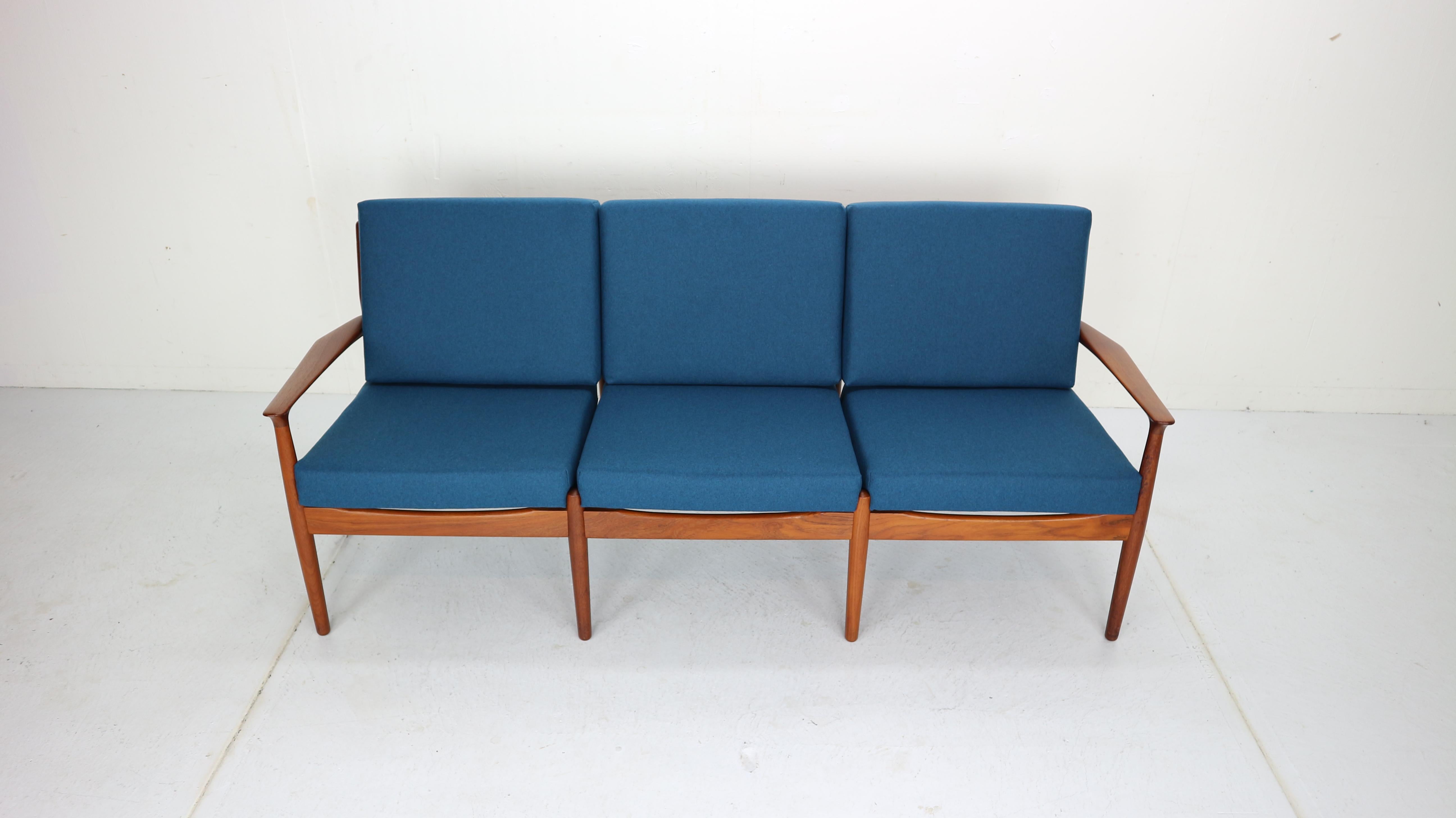 Danish Three-Seat Teak Sofa by Grete Jalk for Glostrup Møbelfabrik, 1960s, Denmark