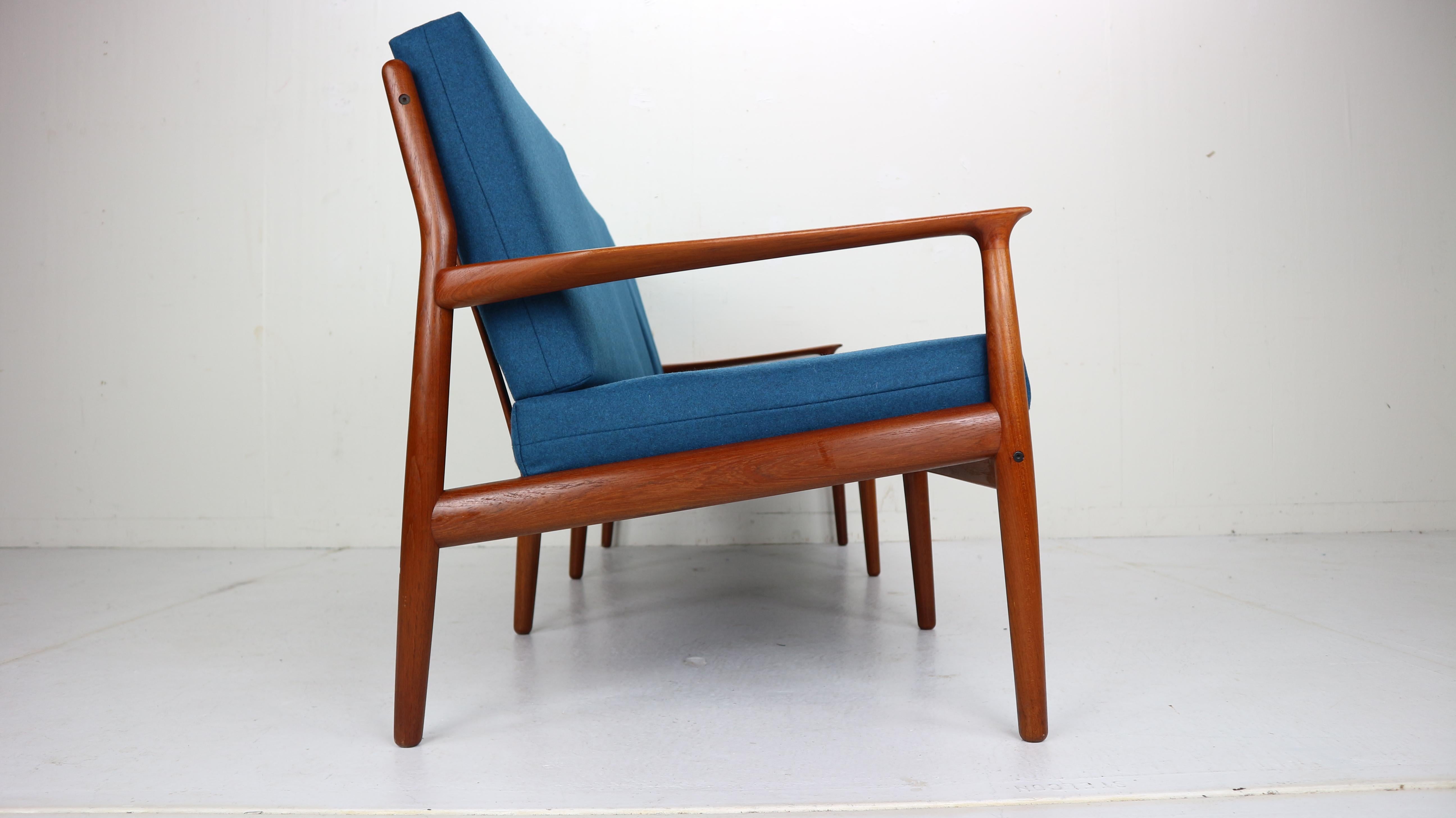 Wool Three-Seat Teak Sofa by Grete Jalk for Glostrup Møbelfabrik, 1960s, Denmark