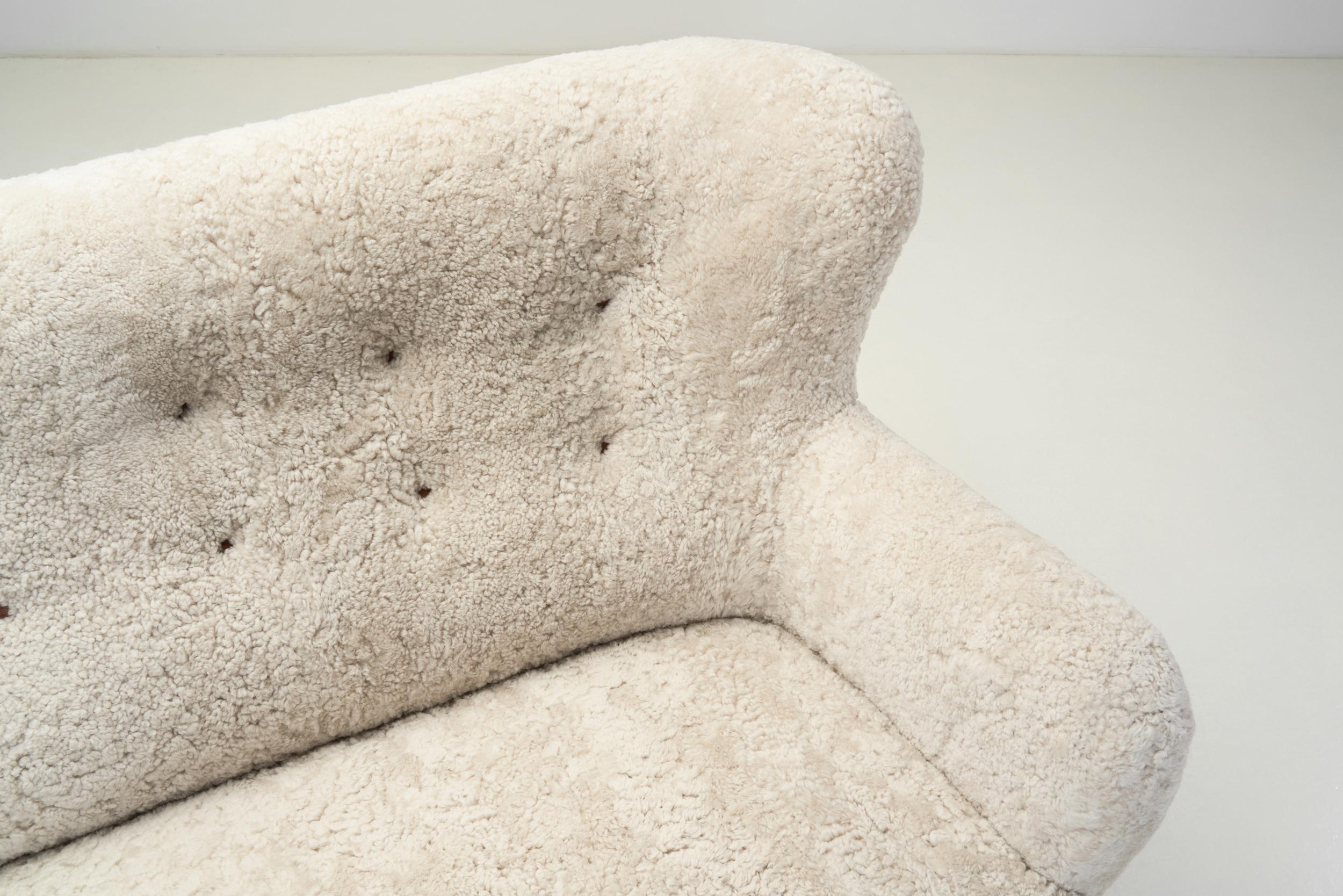 Three-Seater Upholstered Sofa, Denmark ca 1950s For Sale 3