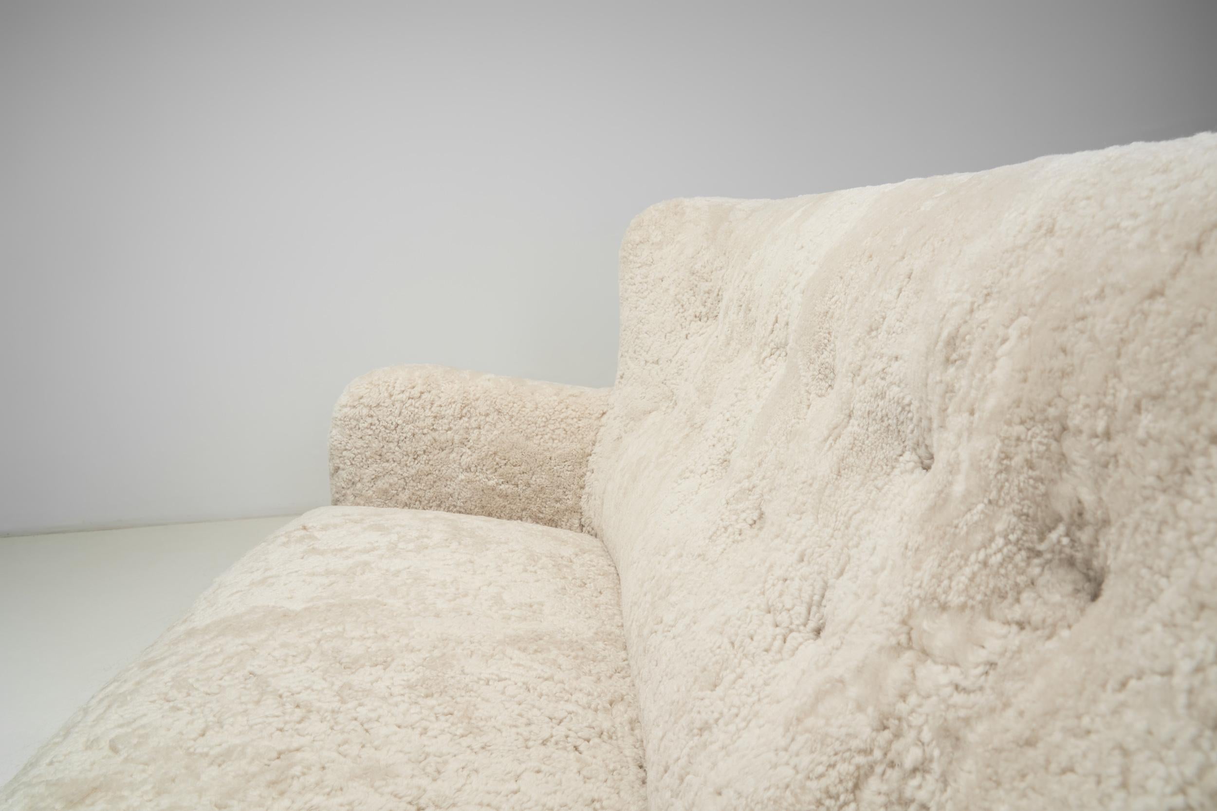 Three-Seater Upholstered Sofa, Denmark ca 1950s For Sale 2