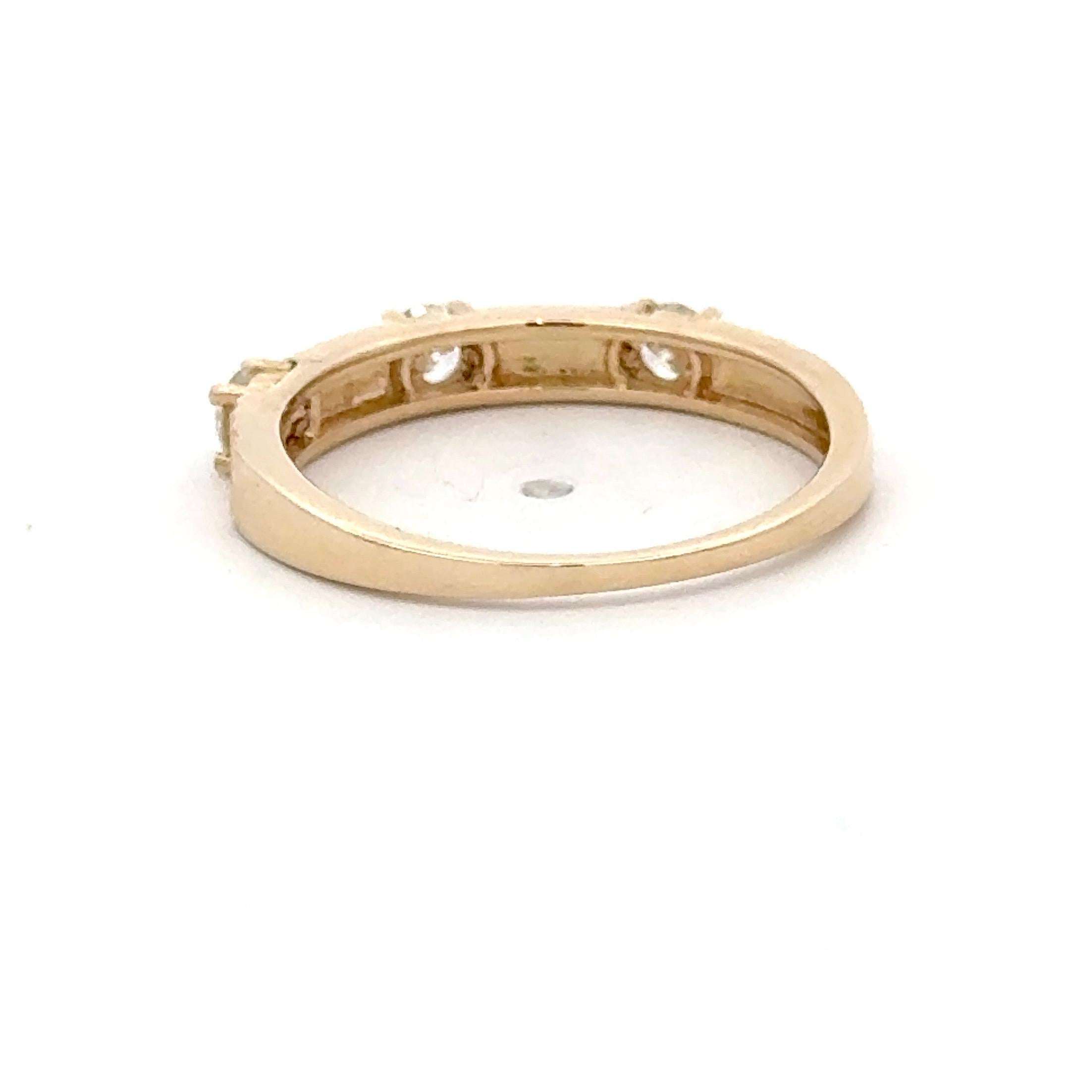 Dreiteiliger geriffelter Diamantring 0,30 Karat 14KT Gelbgold 1,6 Gramm im Angebot 5