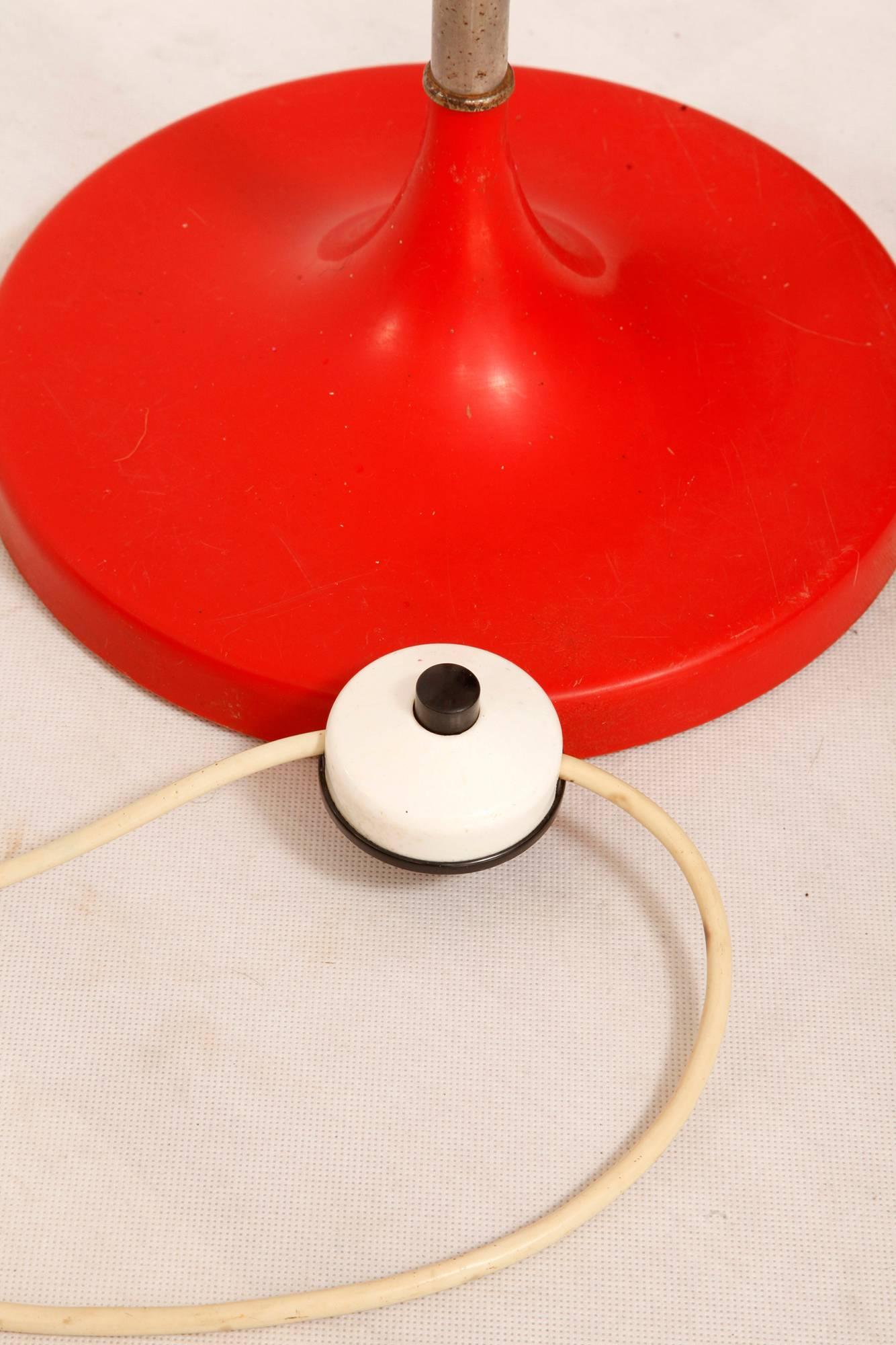 Three-Shade Red Floor Lamp from Kuspi, Space Age in East Germany, 1970s For Sale 3