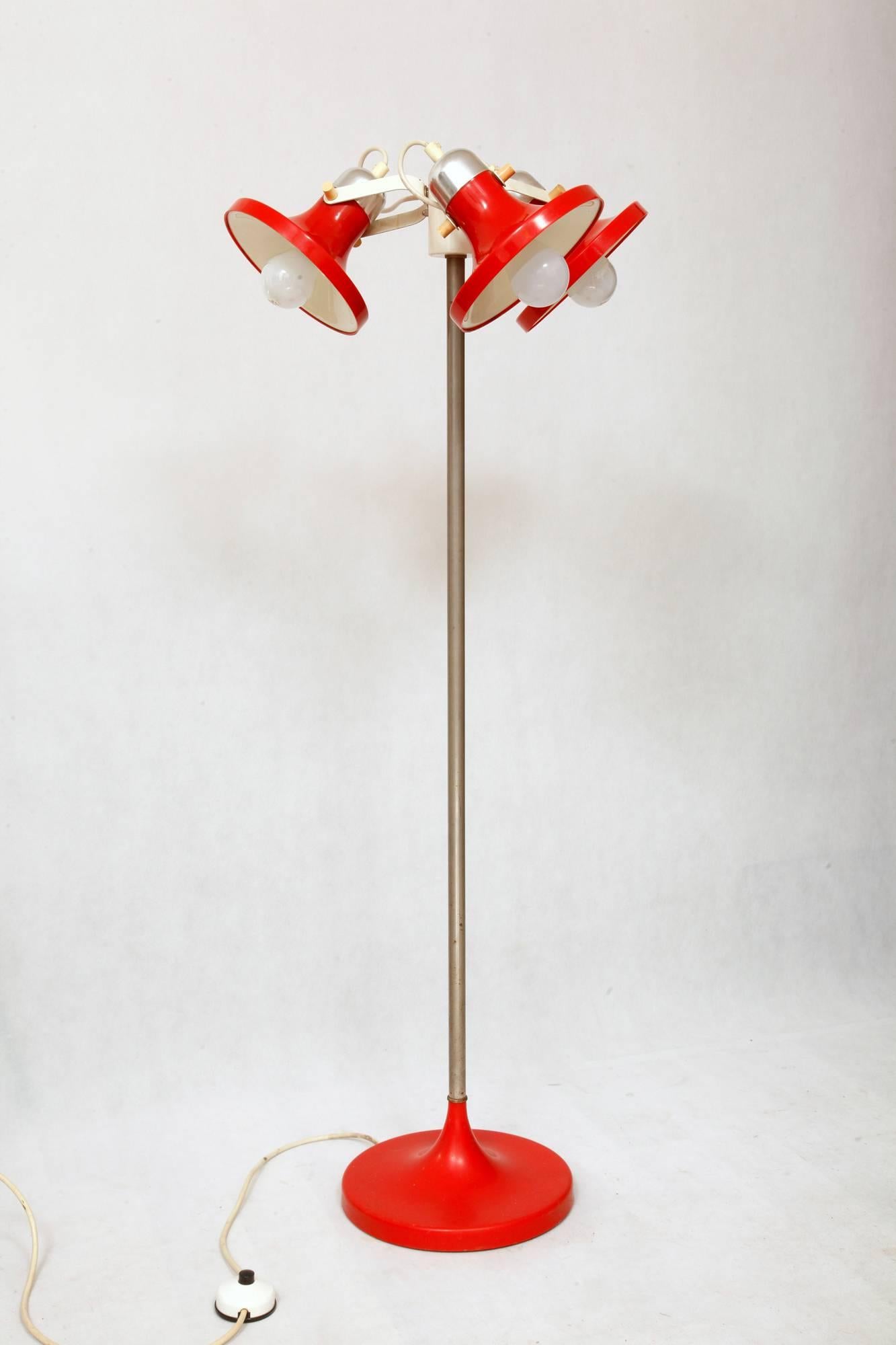 Three-Shade Red Floor Lamp from Kuspi, Space Age in East Germany, 1970s For Sale 4