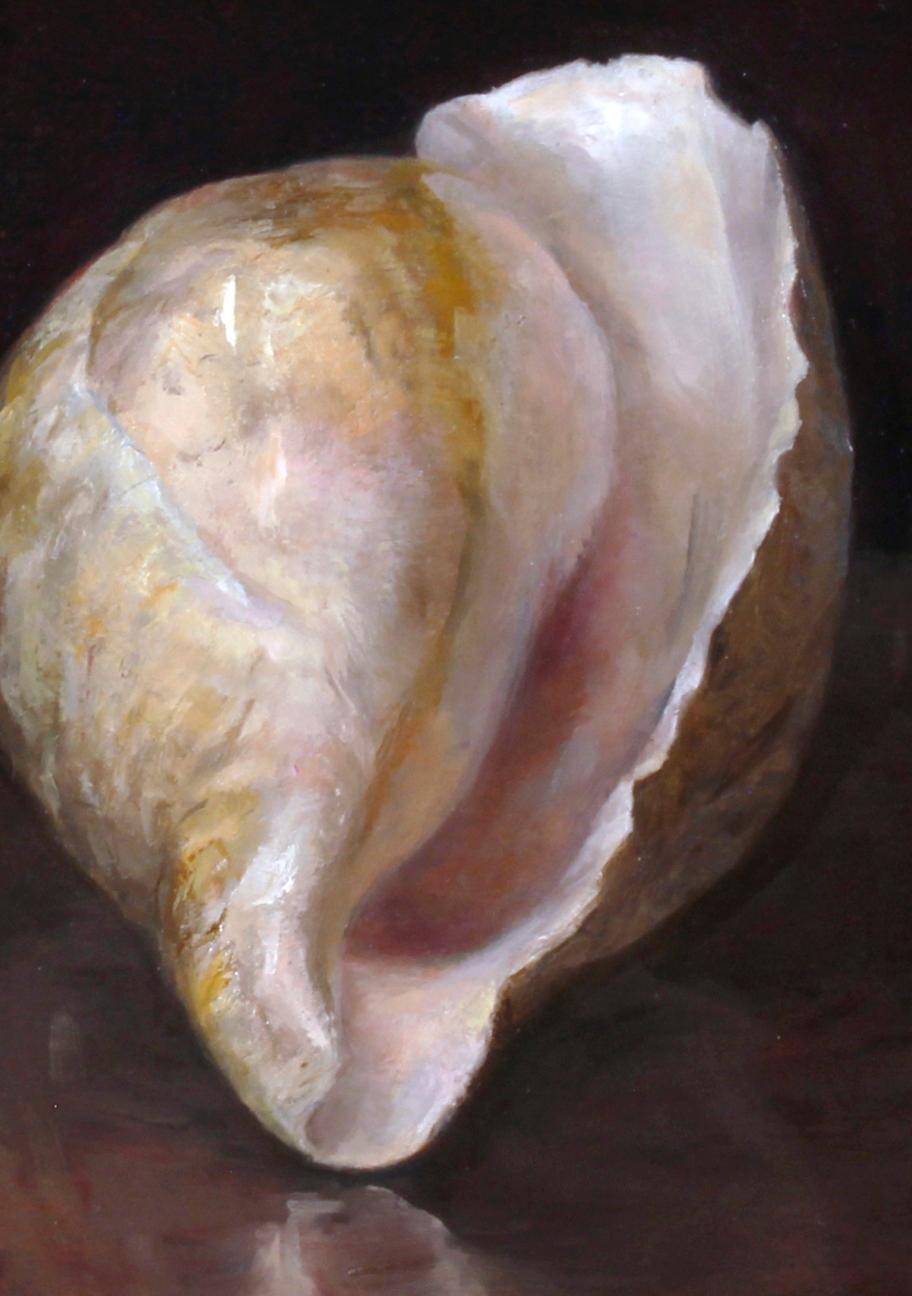 Pittura Tre conchiglie - Natura morta con conchiglie di mare e un recipiente di vetro, olio su pannello in vendita
