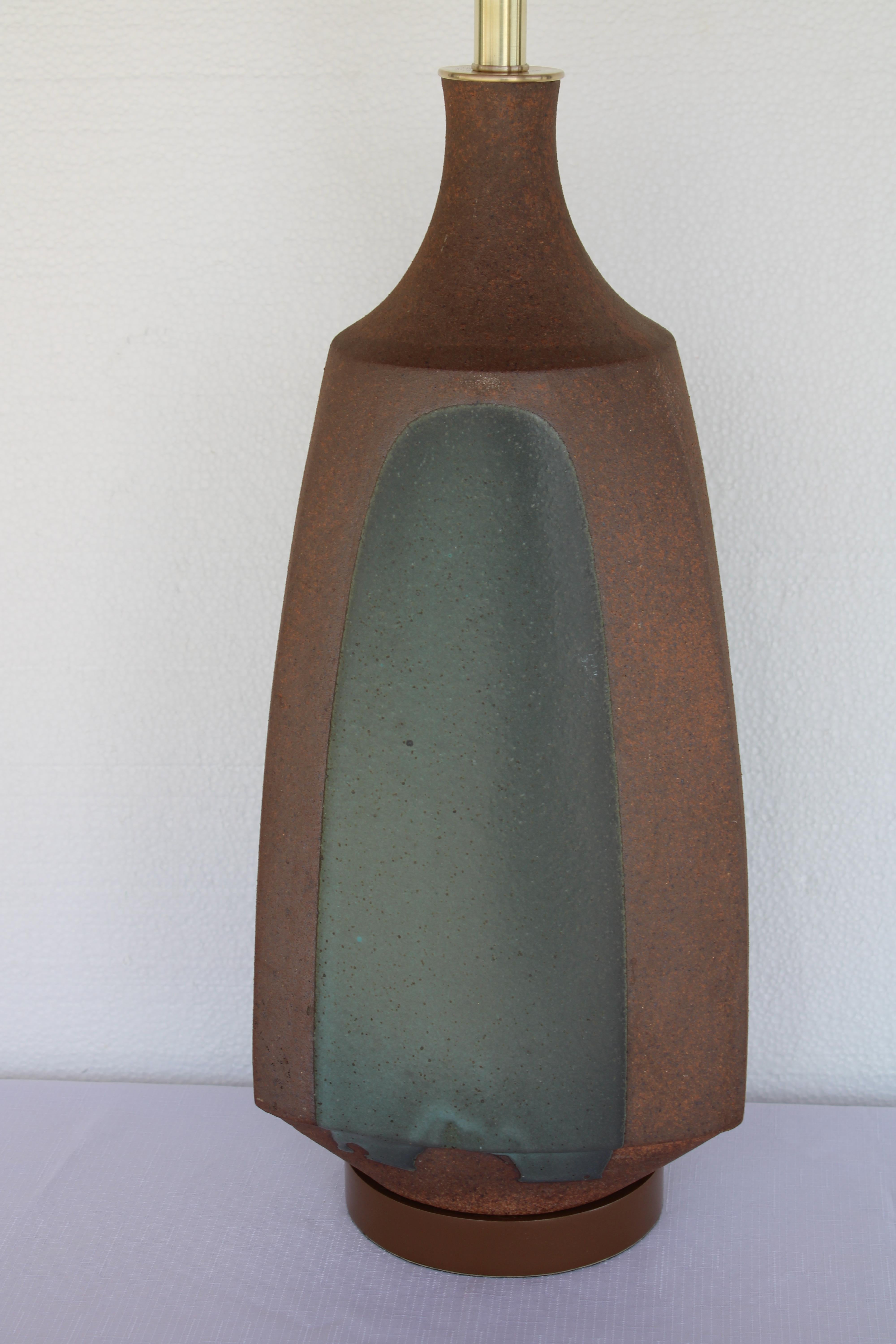 Mid-Century Modern Three Sided Stoneware Lamp by David Cressey For Sale