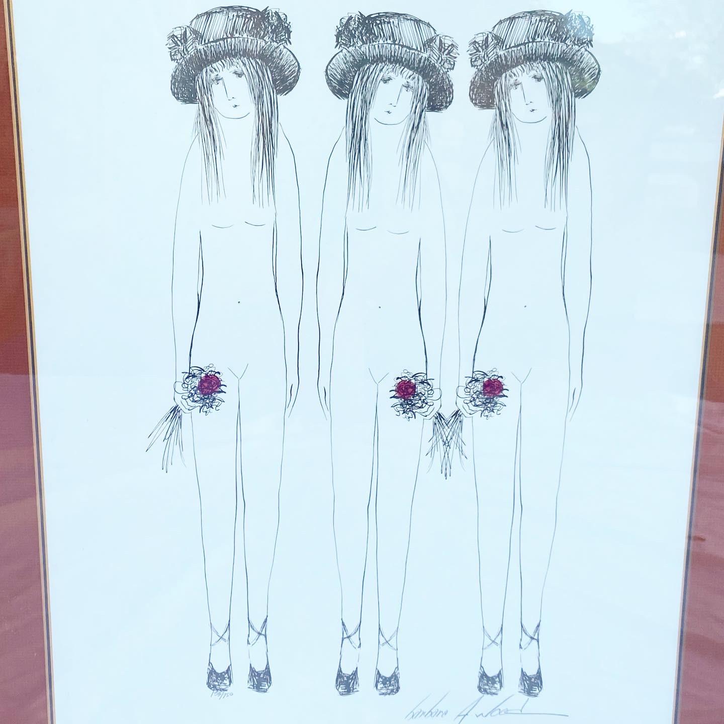 Belle lithographie signée et numérotée représentant trois sœurs portant des chapeaux et tenant des fleurs.

Barbara Wood est originaire de Columbus, dans l'Ohio. Barbara, qui n'a jamais connu son vrai père, a été élevée par sa mère, sa grand-mère