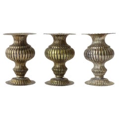 Trois petits vases Soliflores anciens en métal argenté, Italie, années 1920