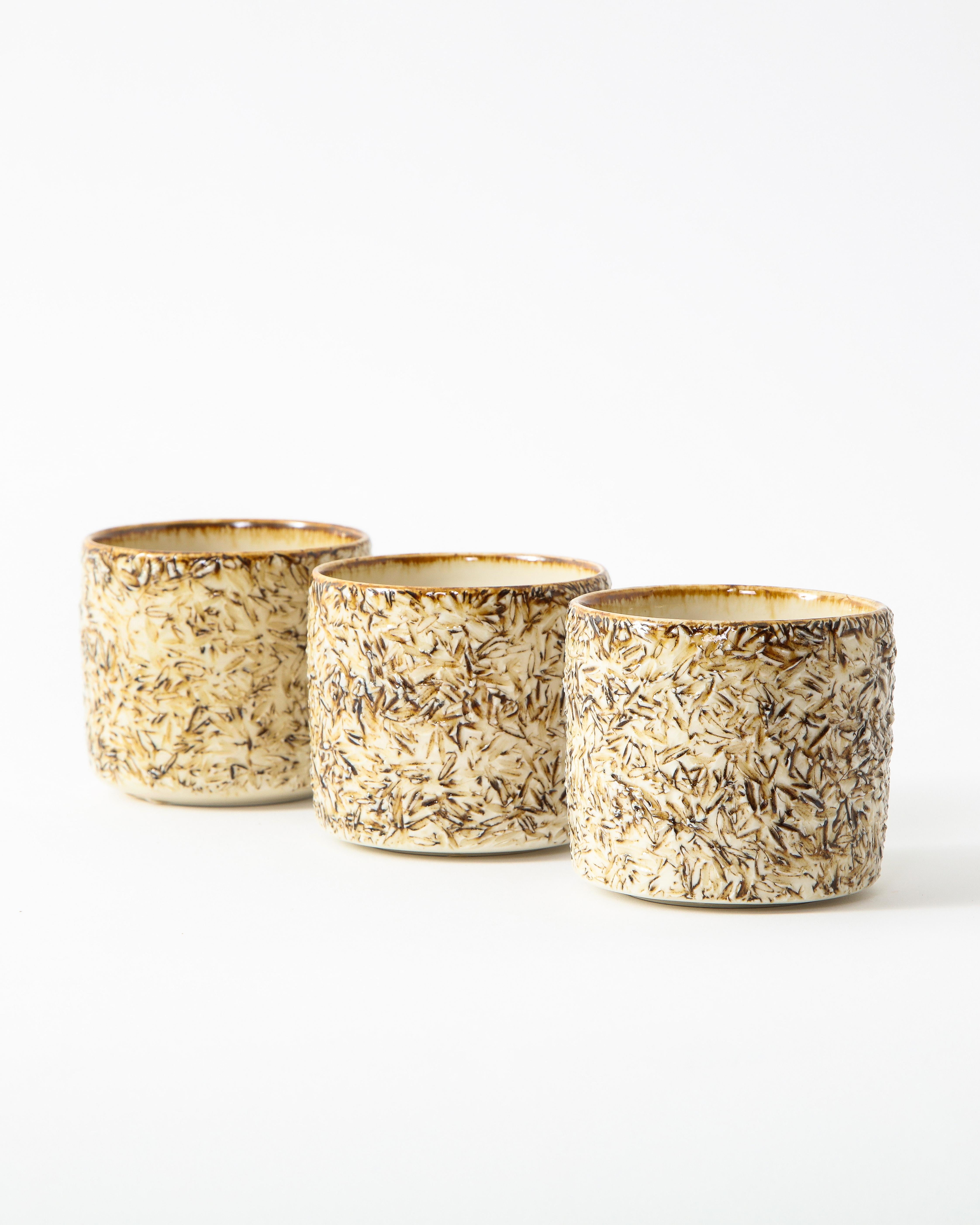 Three Small Neutral Toned Textured Ceramic Tea Tumblers In Good Condition In New York, NY